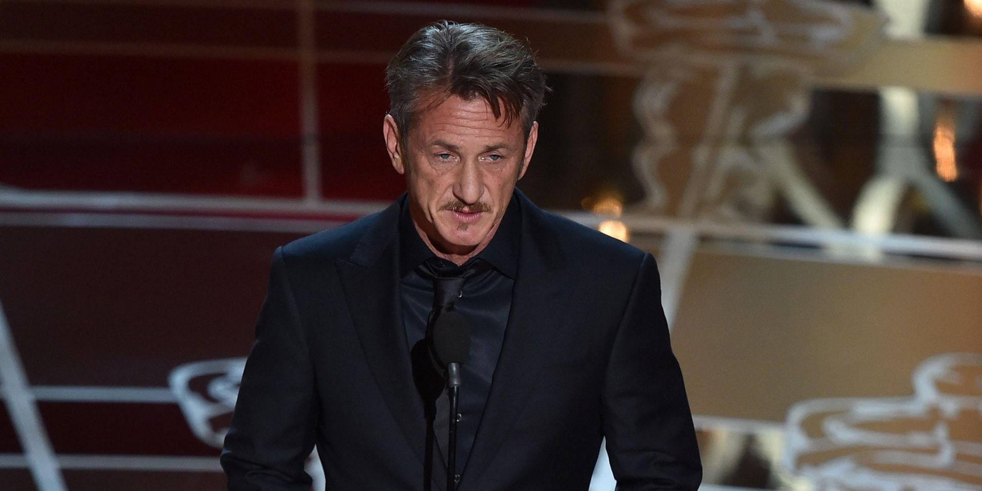 Sean Penn Oscars Awards Presentation Background