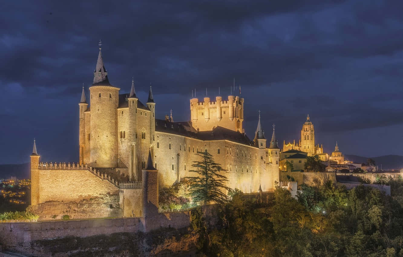 Segovia Castle At Night Background