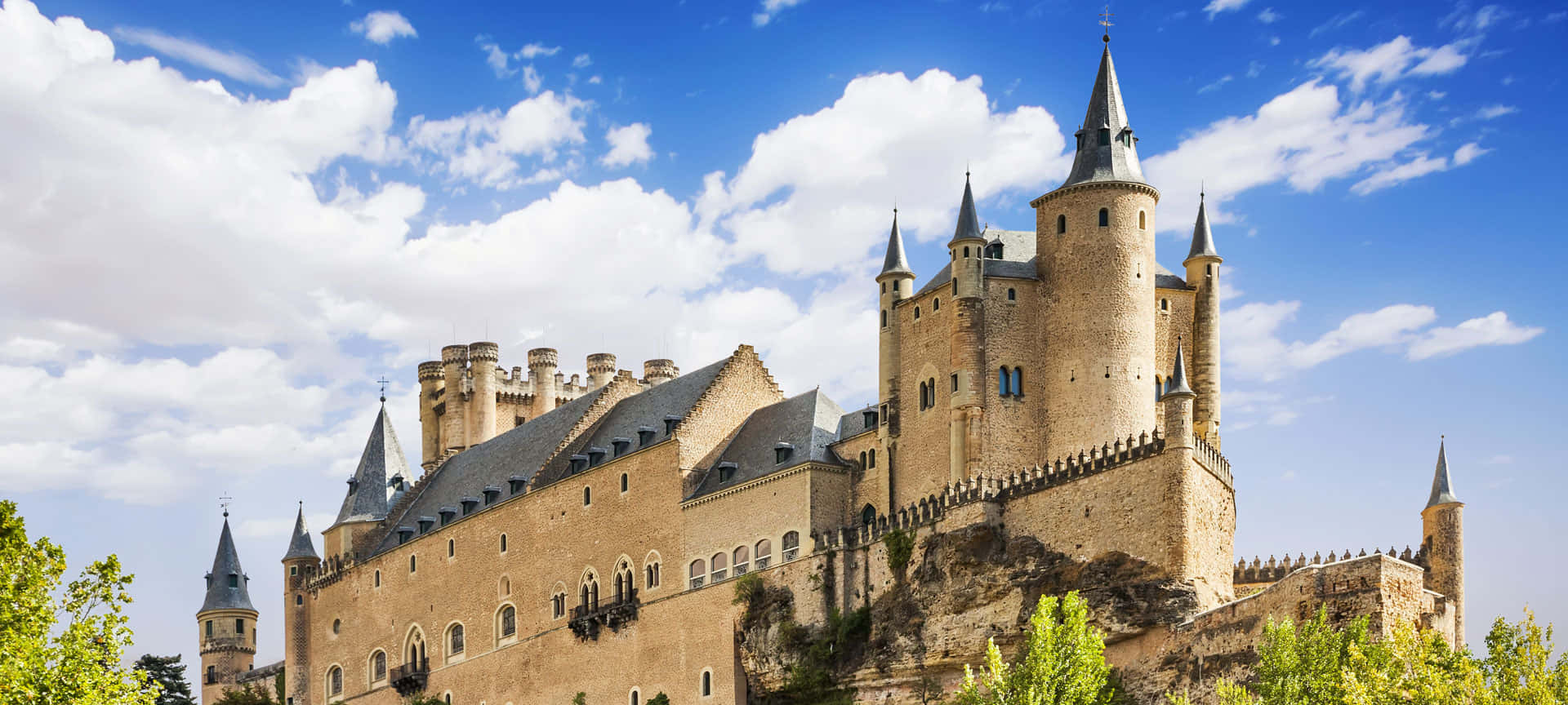 Segovia Castle Bright Cloudy Sky Background