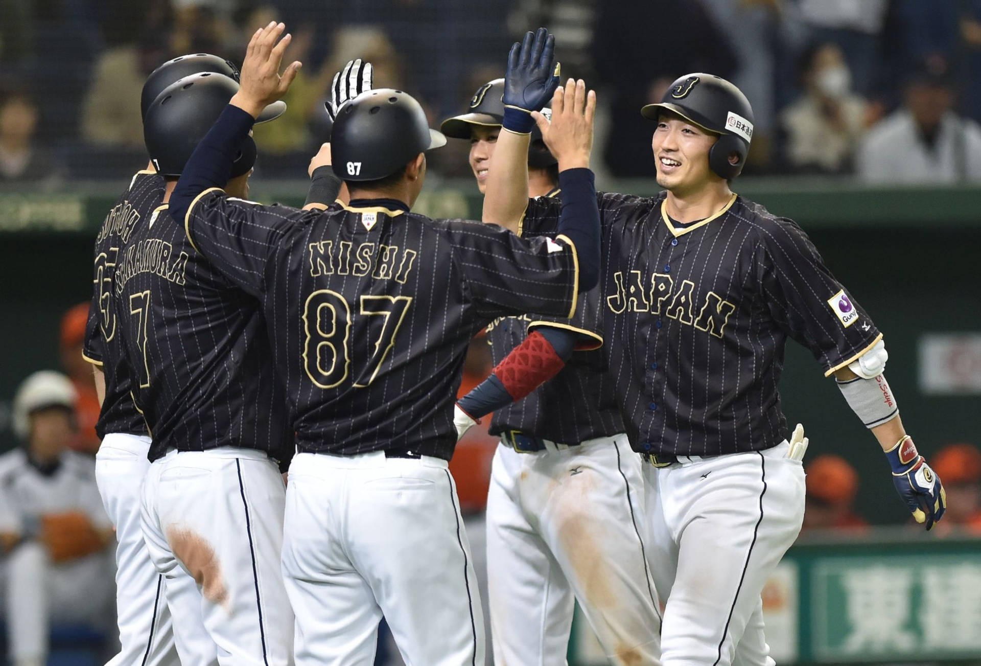 Seiya Suzuki In Black Jersey