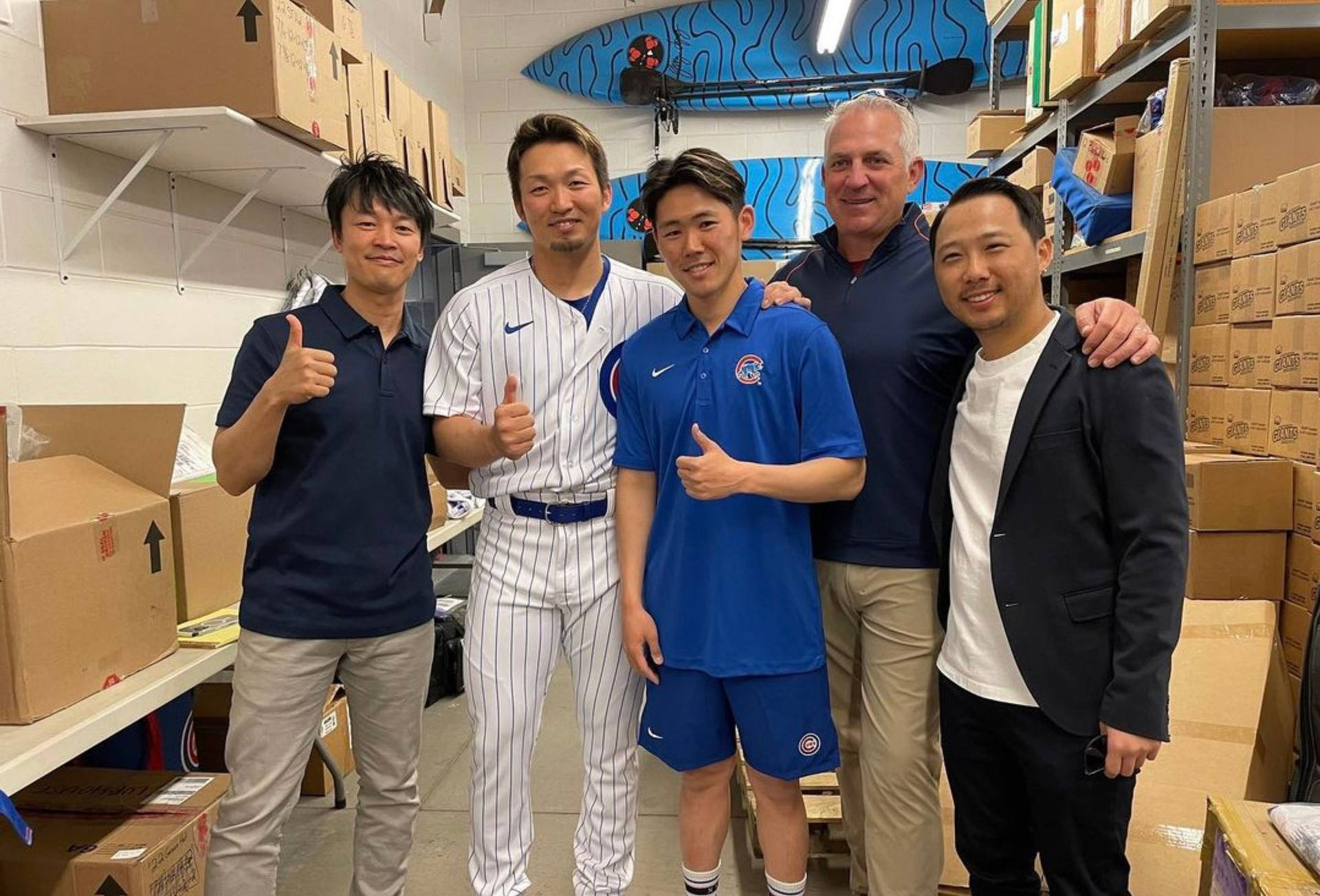 Seiya Suzuki With Fans