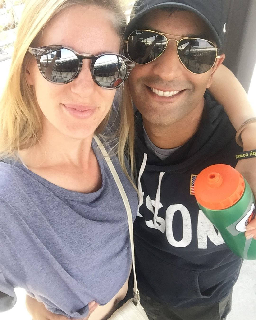 Selfie Of Stephen And Alison Riske-amritraj Background