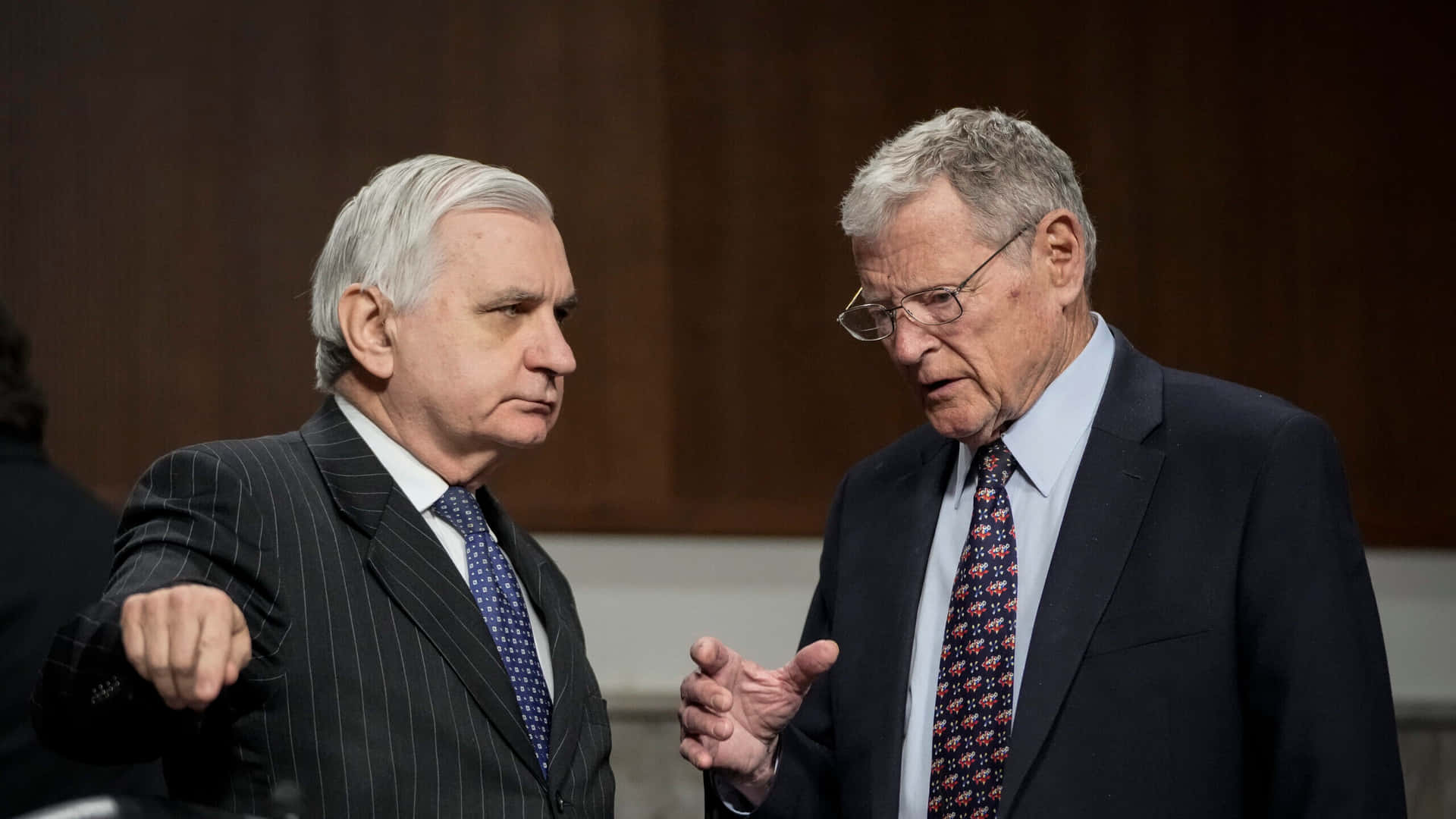 Senator Jim Inhofe And Jack Reed In Discussion Background