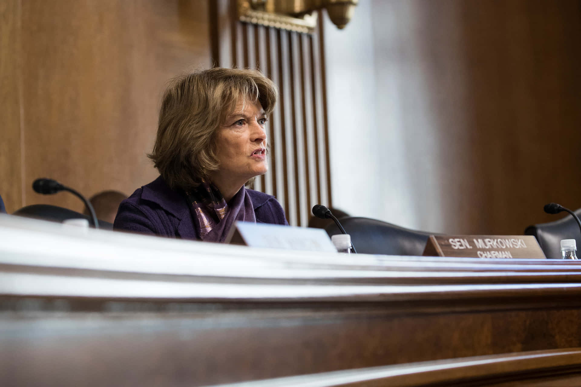 Senator Lisa Murkowski Speaking At Committee Meeting Background