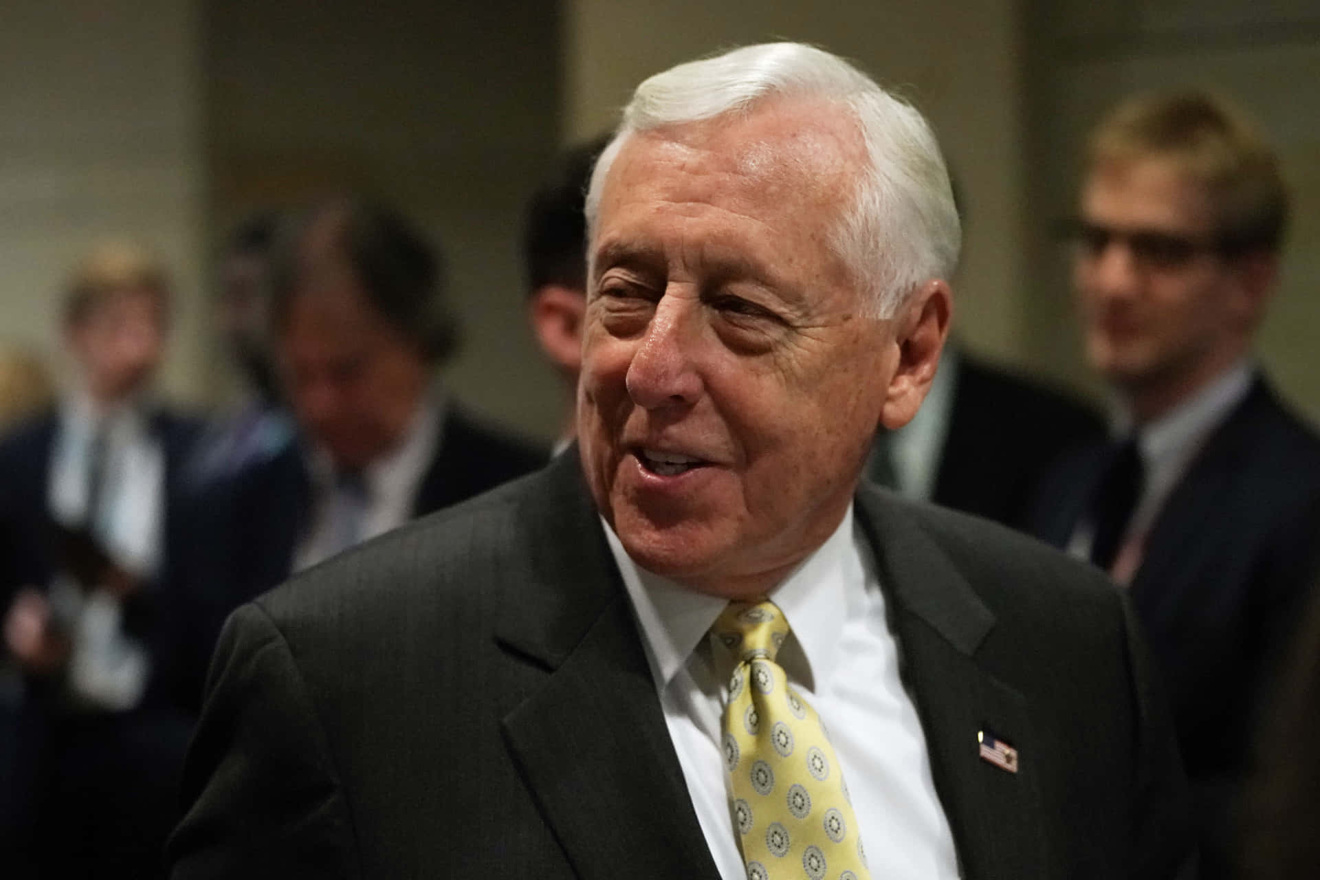 Senior Democrat Steny Hoyer Wowing With A Stylish Yellow Tie Background