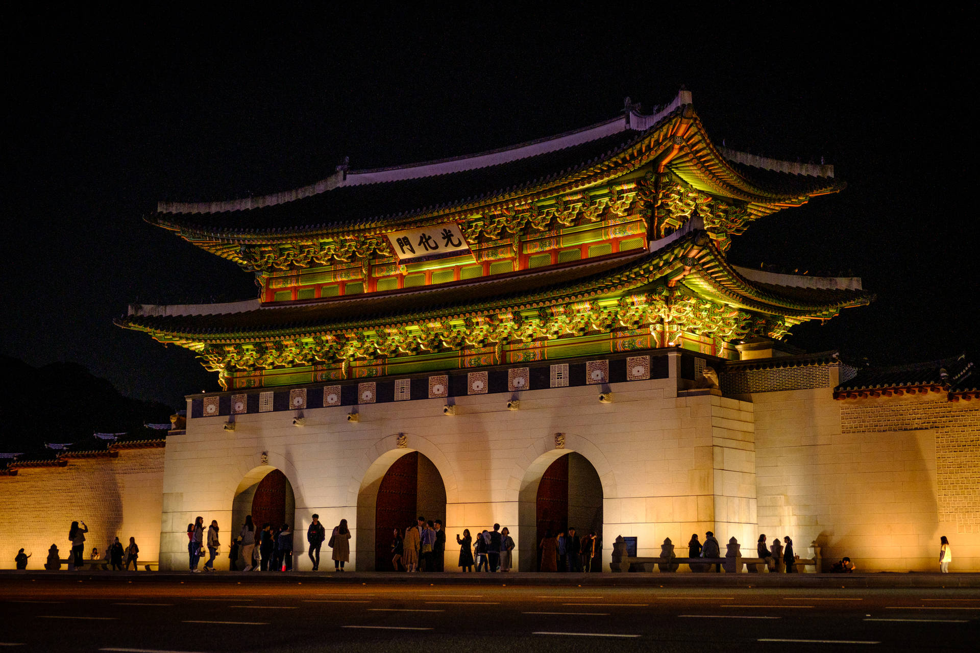 Seoul Gwanghwamun At Night Background