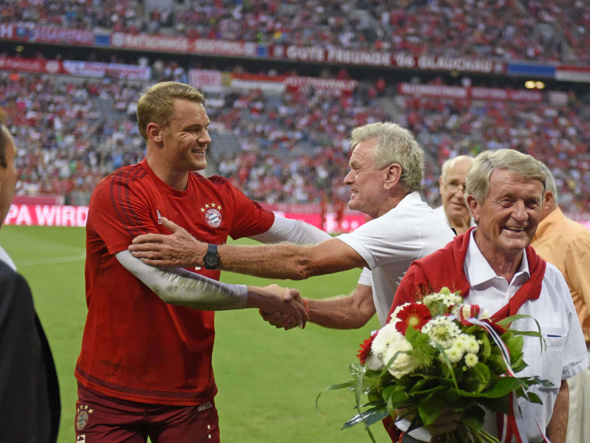Sepp Maier And Manuel Neuer Background