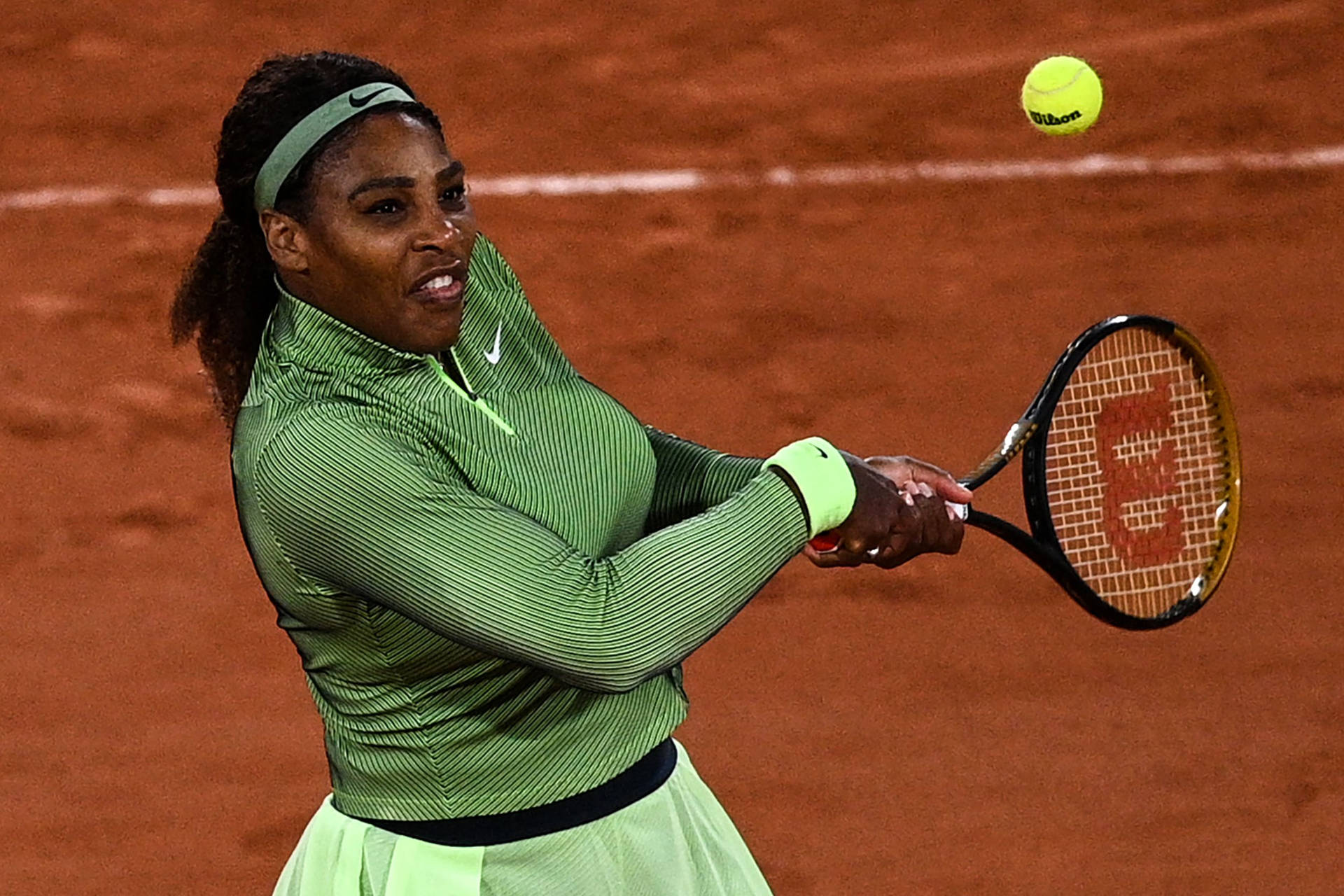 Serena Williams Wilson Racket Background