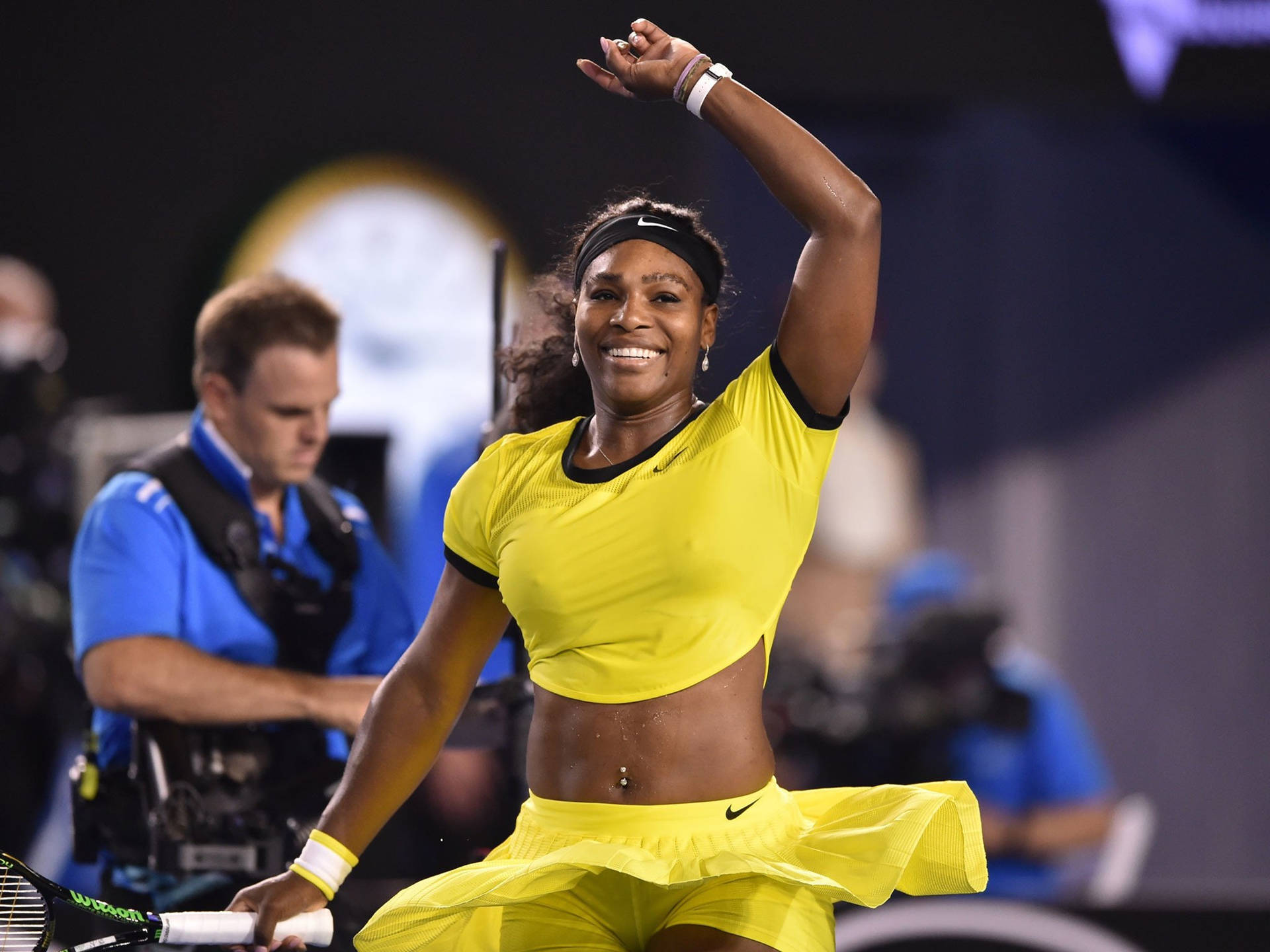 Serena Williams Yellow Sportswear Background