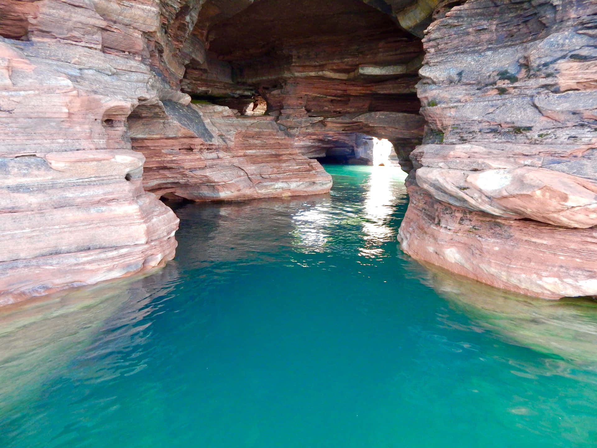 Serene_ Water_ Cave_ Formation Background