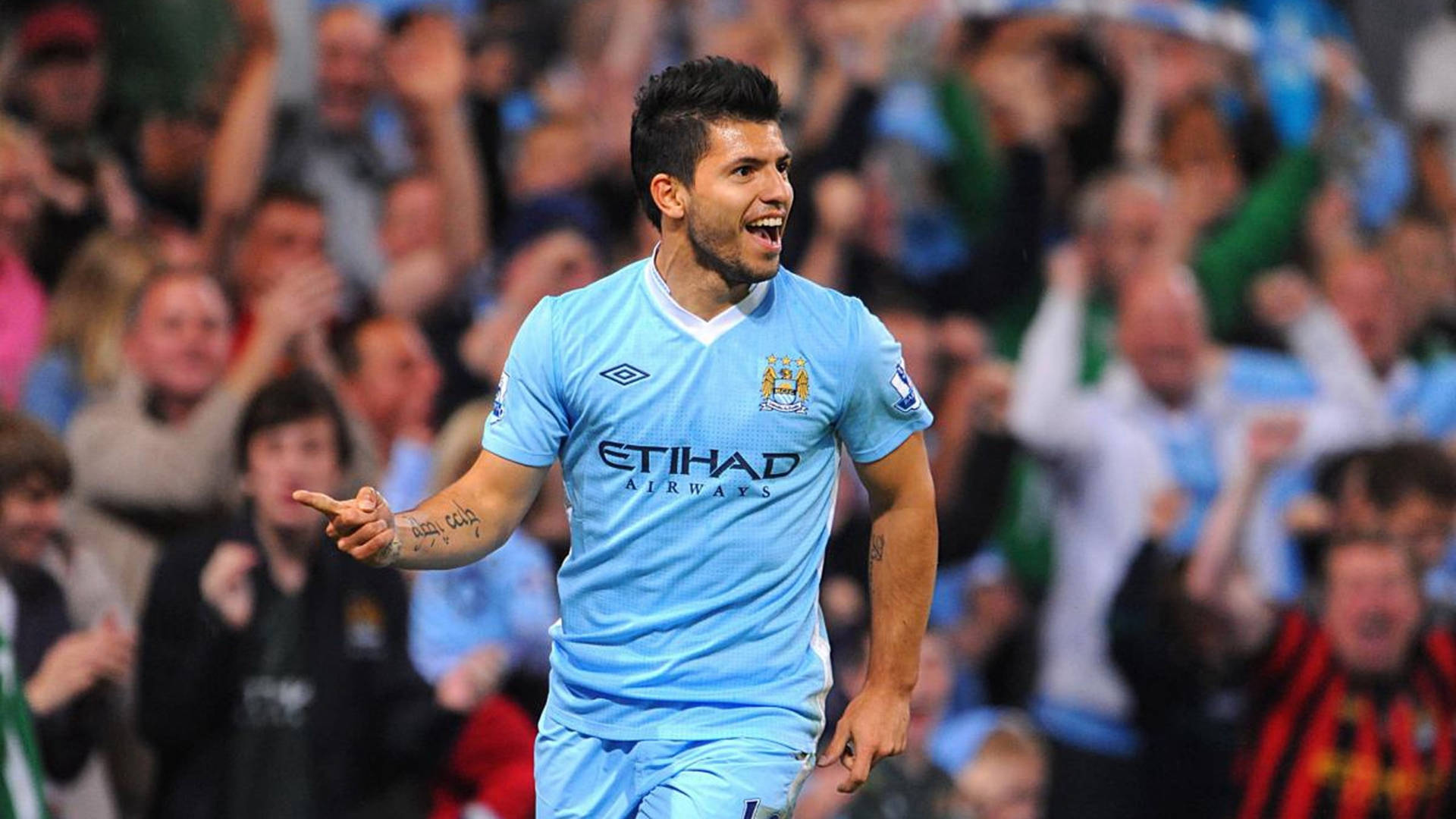 Sergio Aguero Scoring Manchester City's Winning Goal Against West Ham