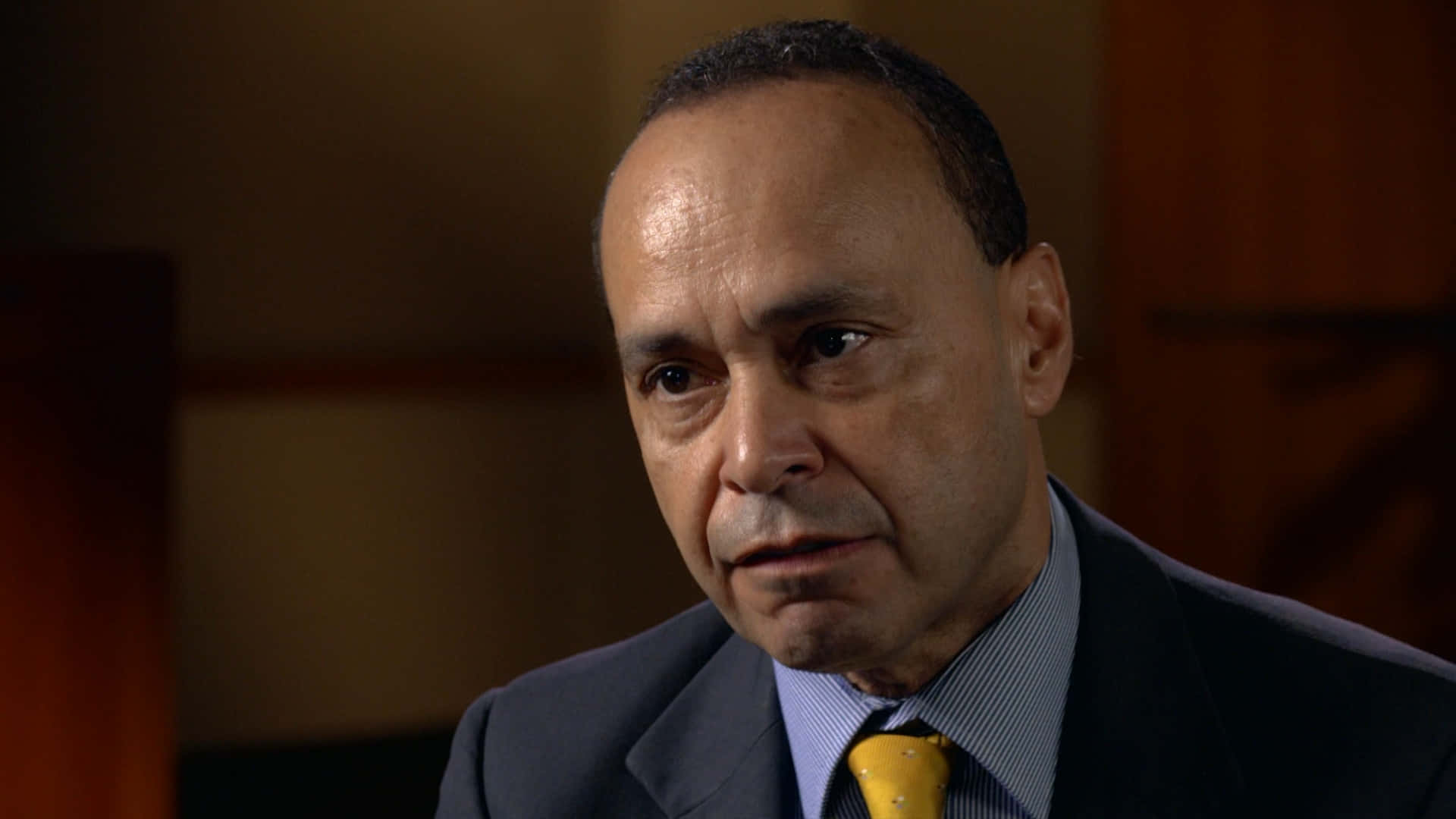 Serious Face Of Luis Gutiérrez Background