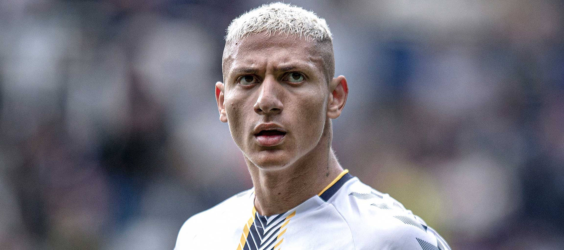 Serious-looking Richarlison De Andrade Background