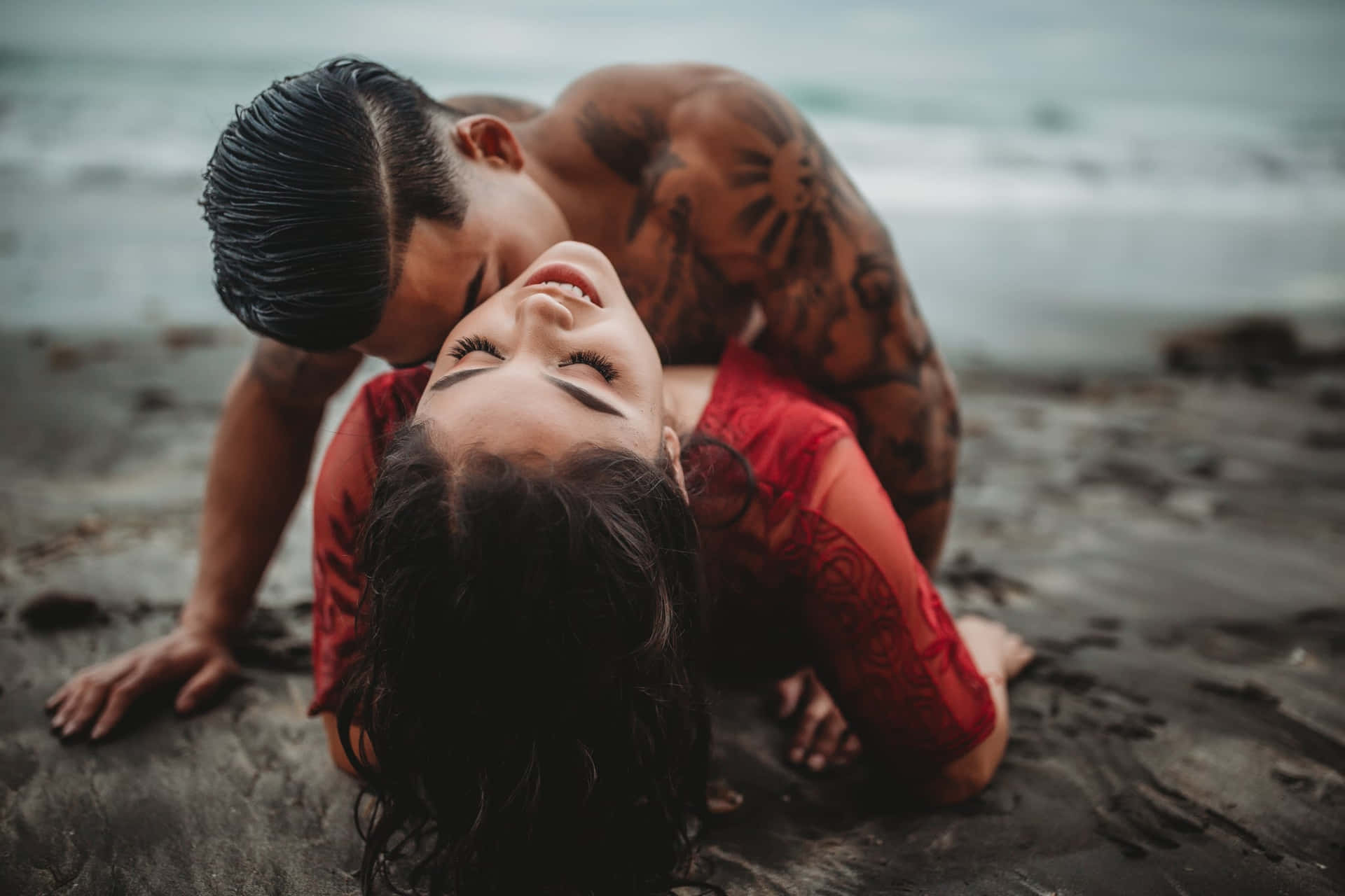 Sexy Beach Couple Kissing