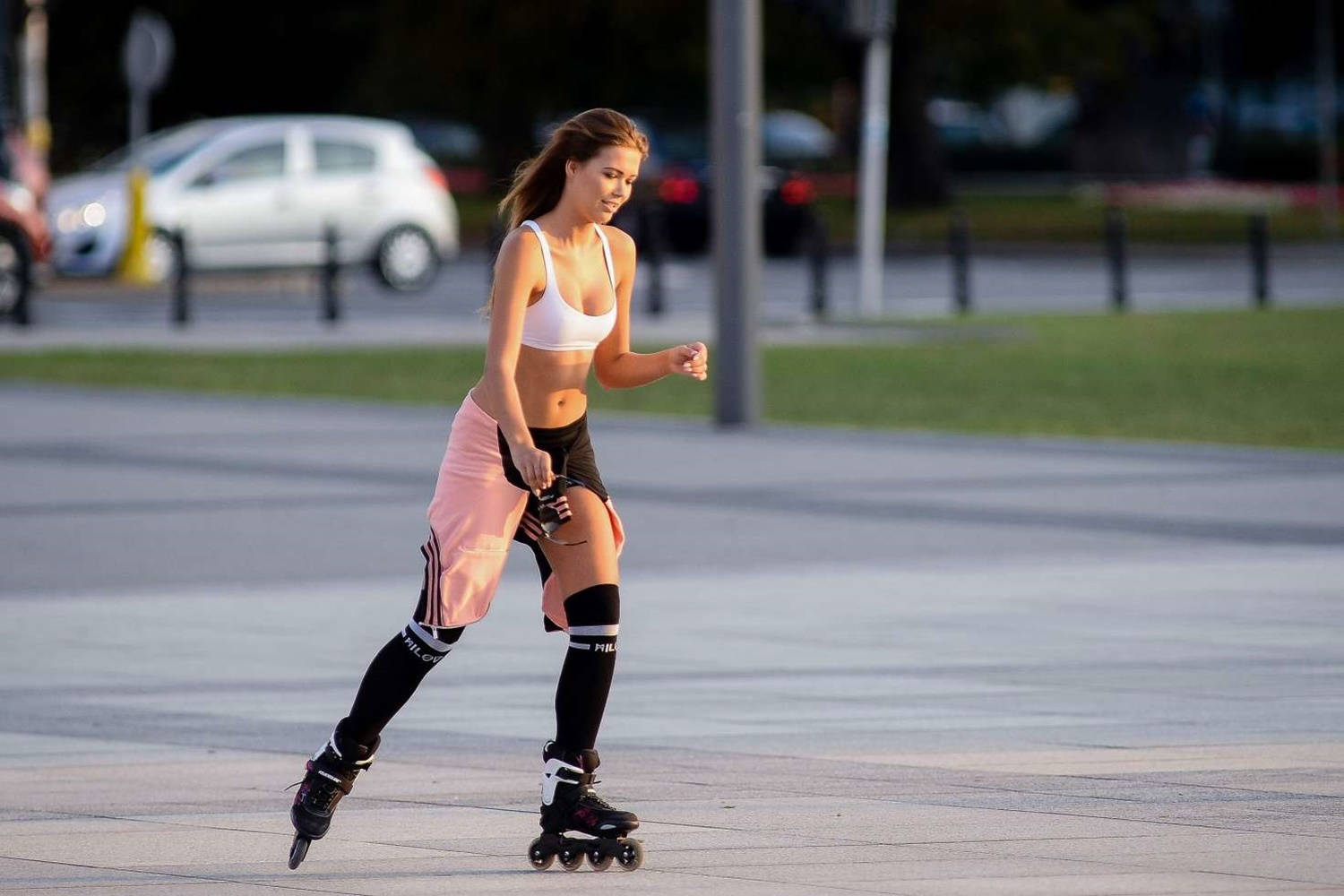 Sexy Sandra Kubicka Rollerblading