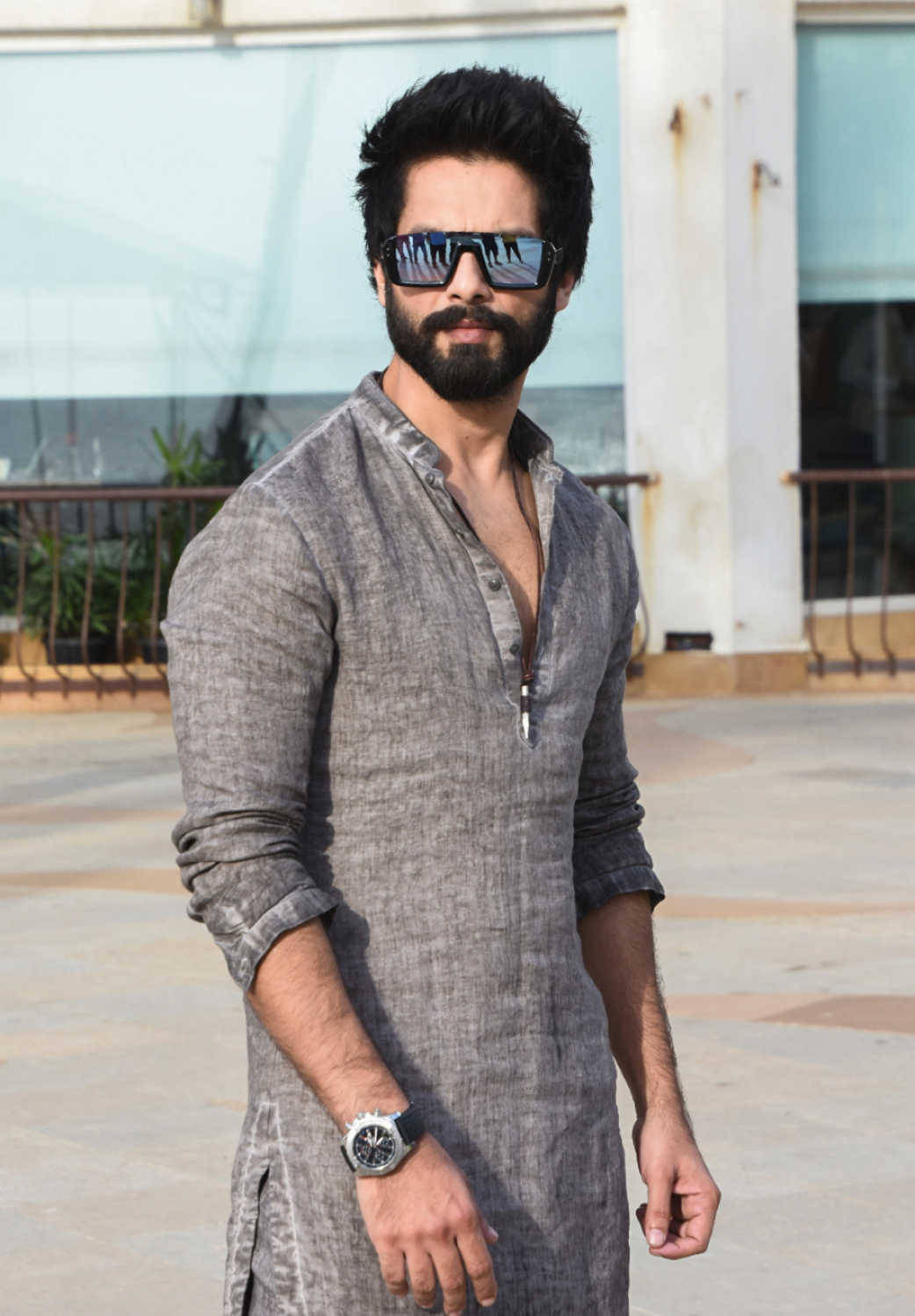 Shahid Kapoor In Casual Photoshoot Background