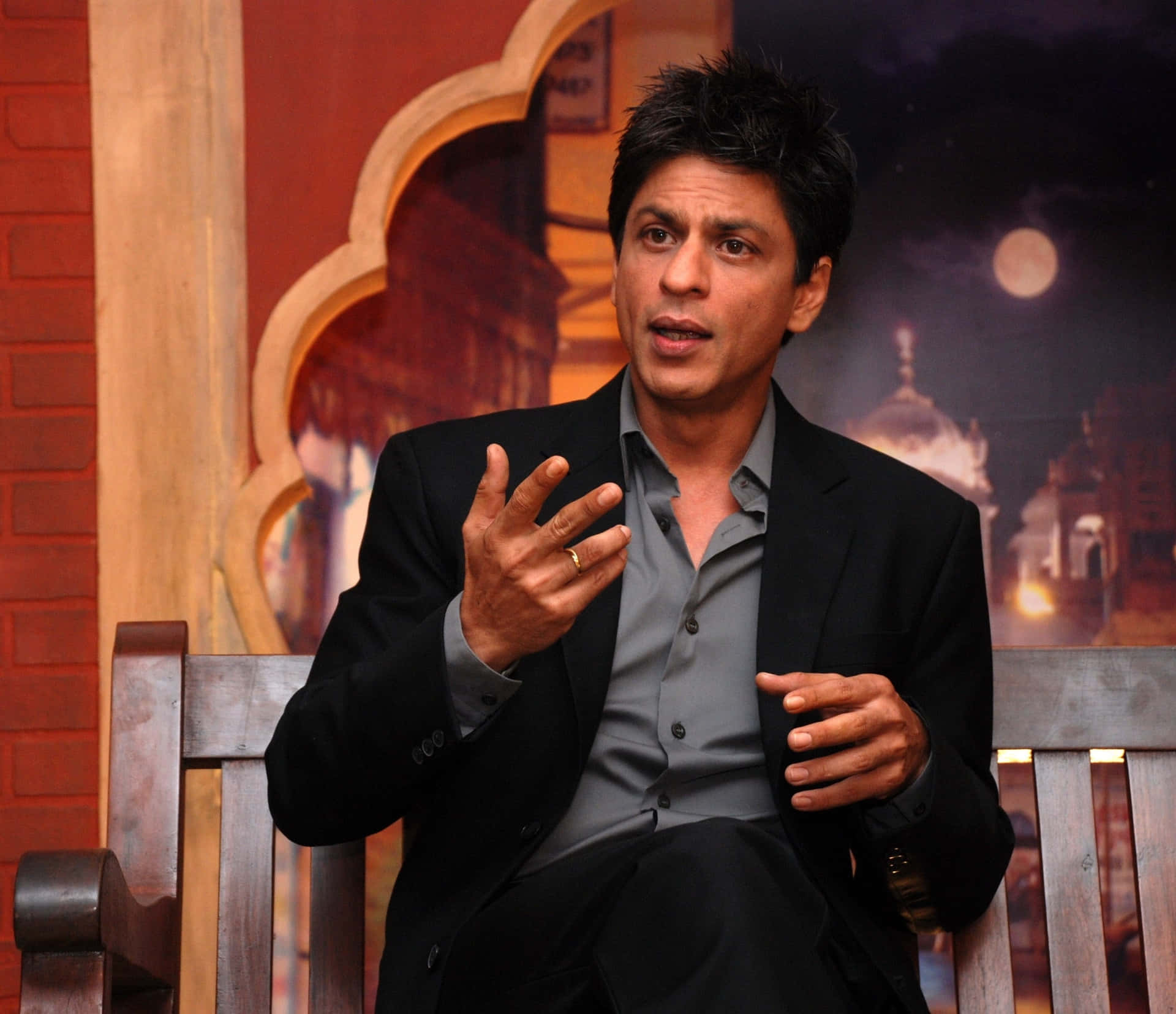 Shahrukh Khan Expressive Gesture