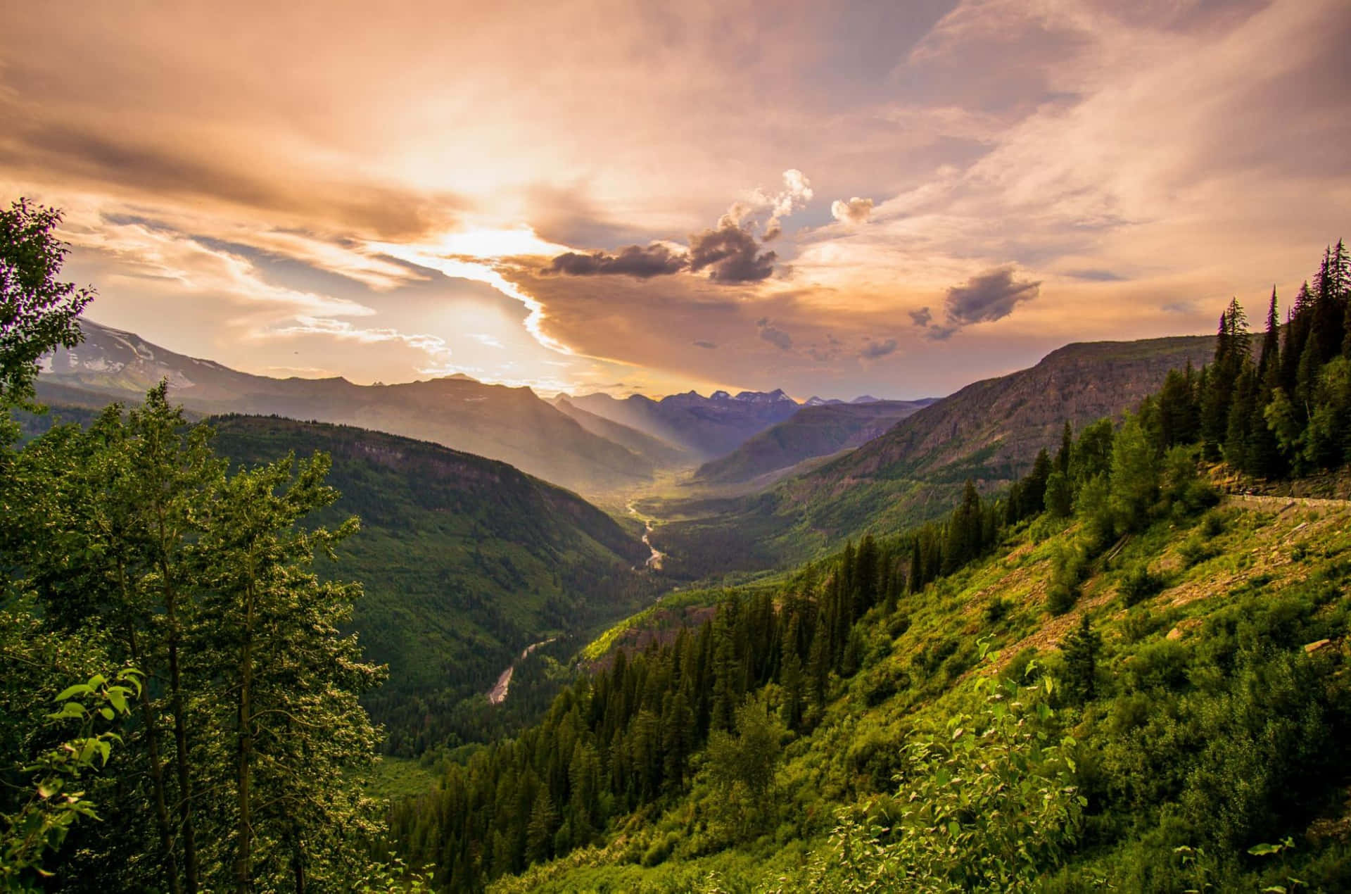 Shallow Montana Valley View Background