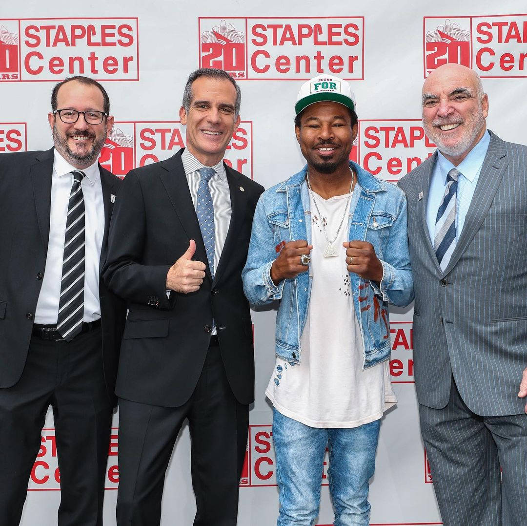 Shane Mosley On The Red Carpet Background