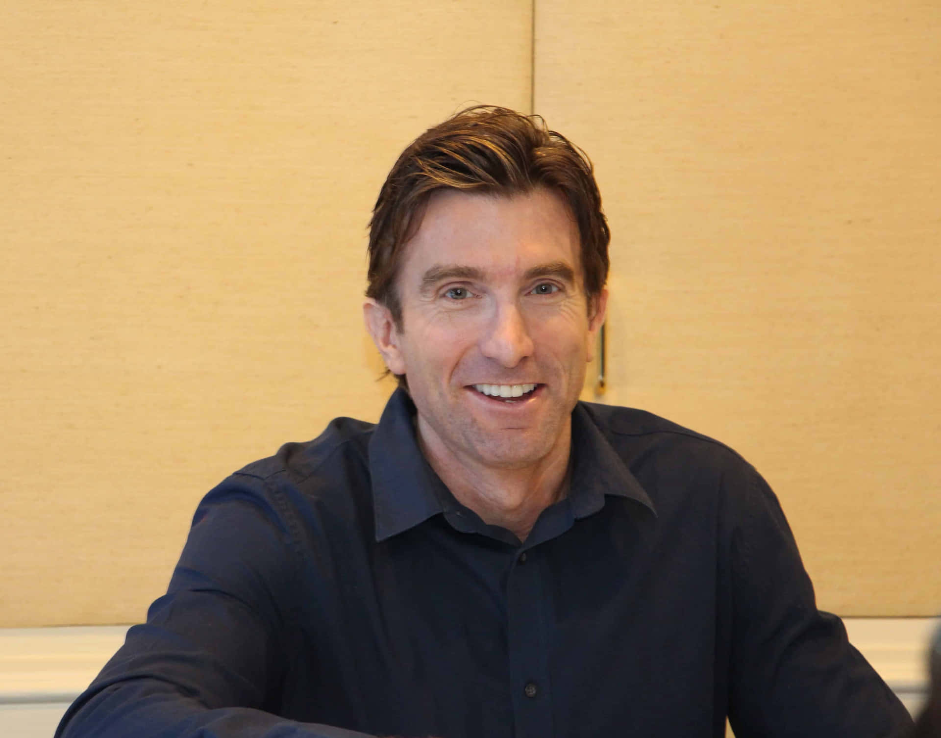Sharlto Copley [wallpaper] Background