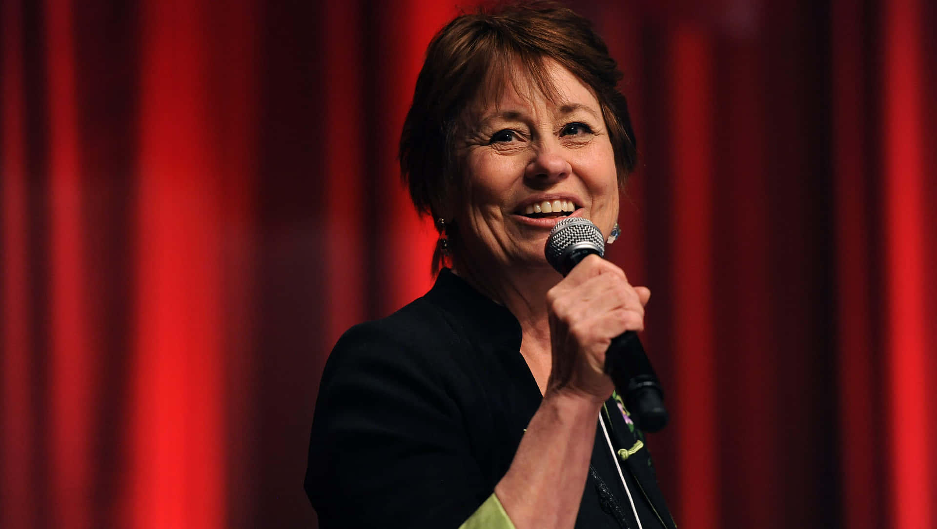 Sharron Angle Giving A Speech