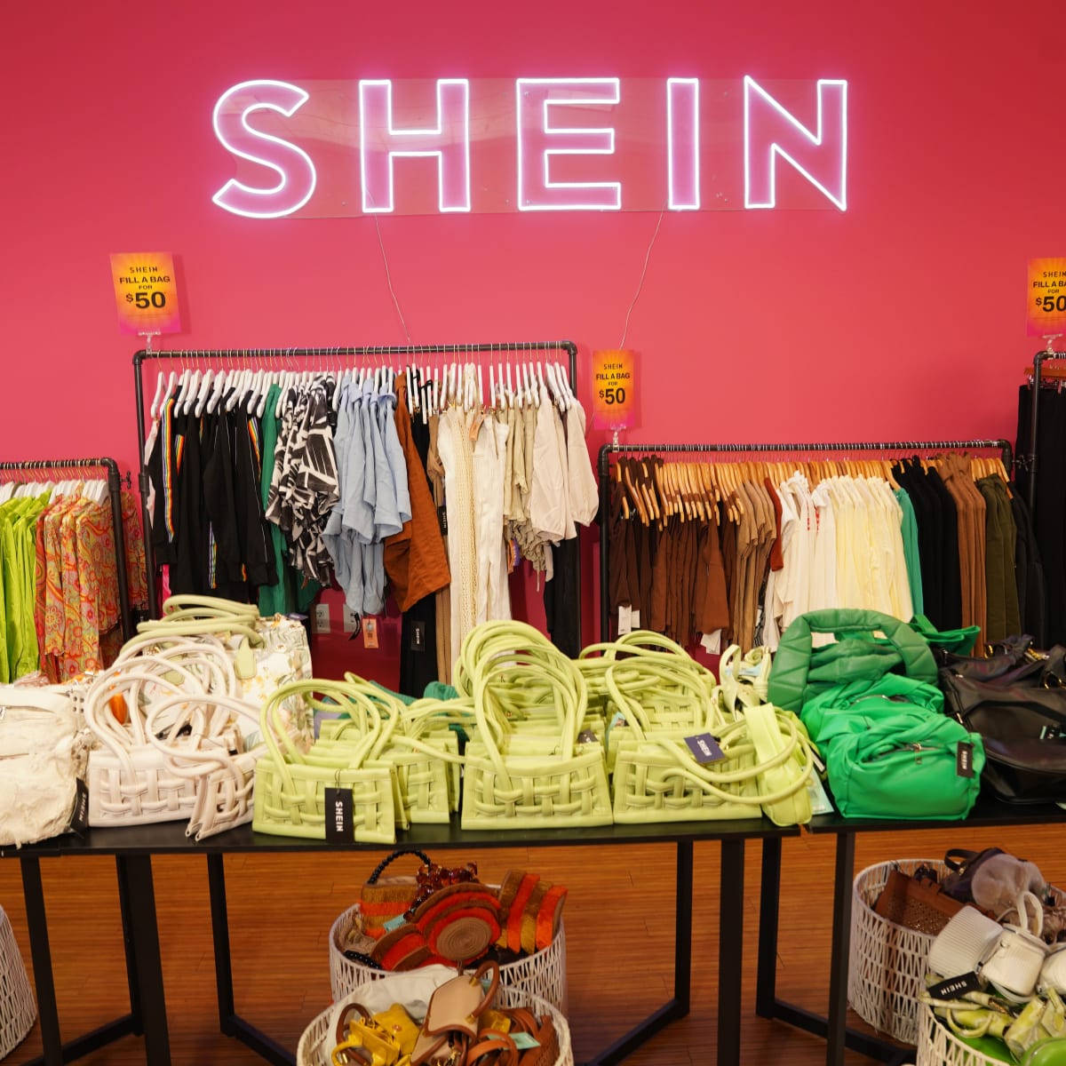 Shein Pop-up Store Background