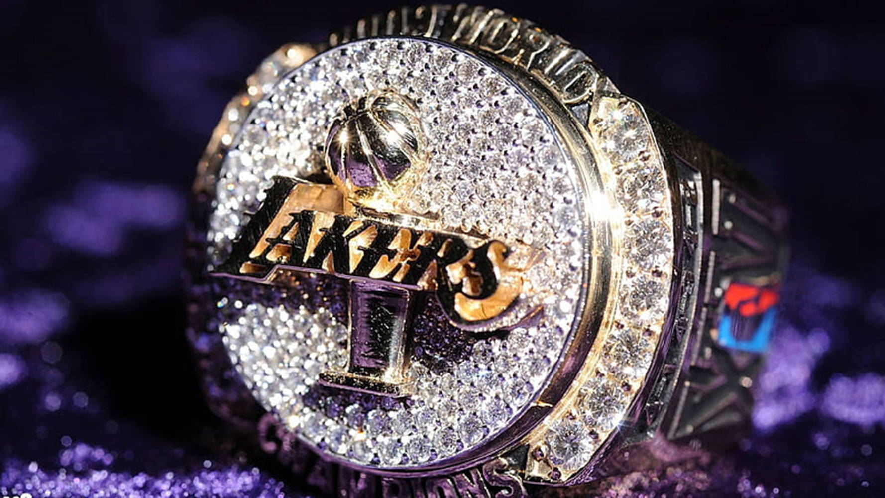 Shining Silver Lakers Logo Background