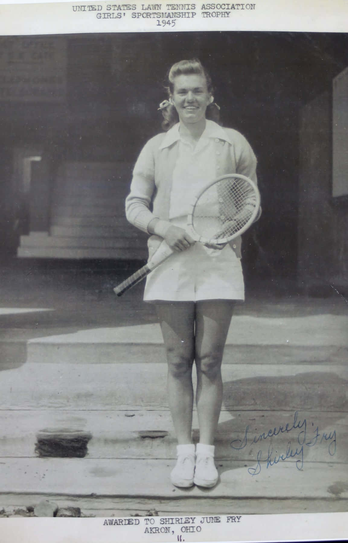 Shirley Fry Irvin's Signed Vintage Photograph Background
