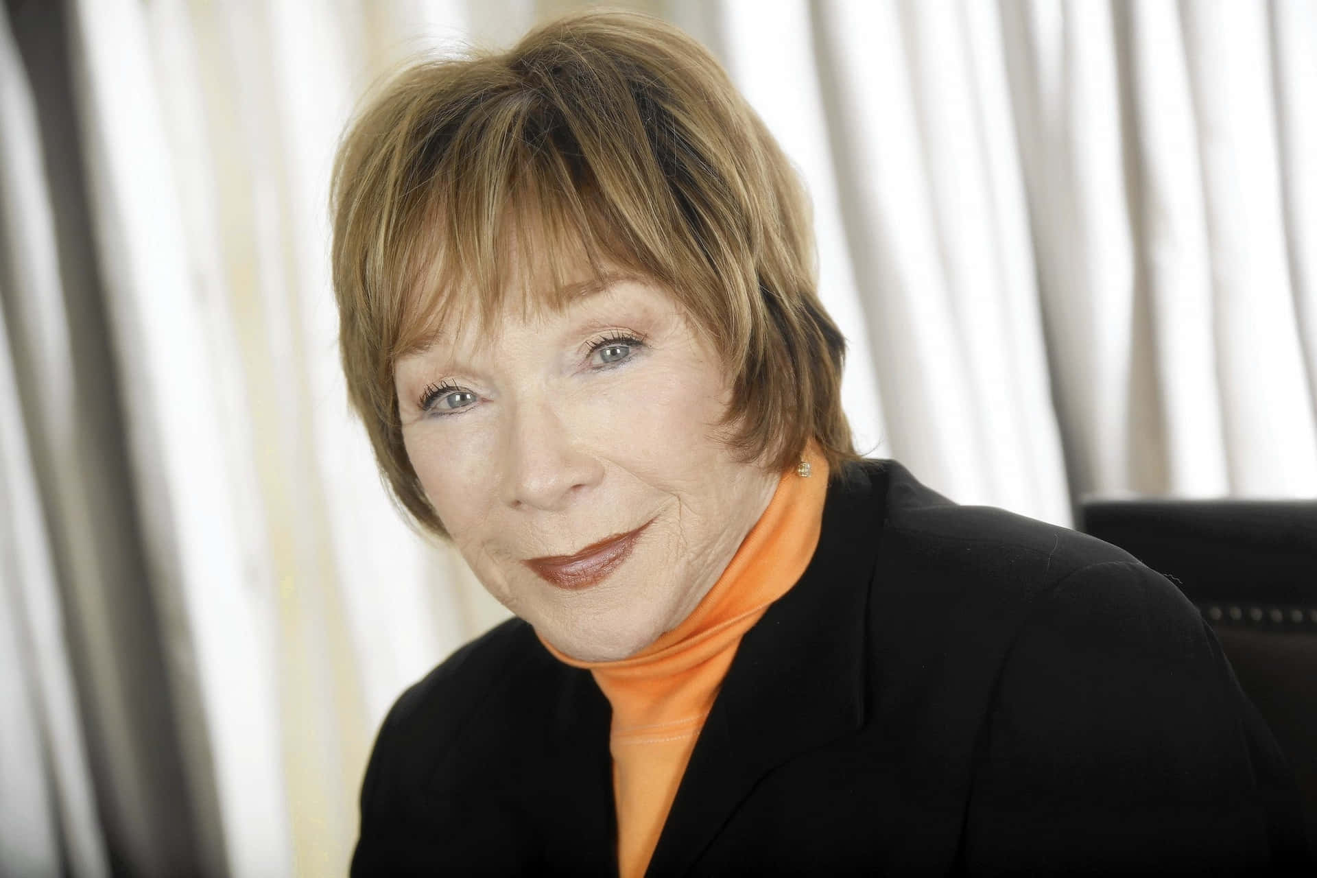 Shirley Maclaine Actress Author Photo Background