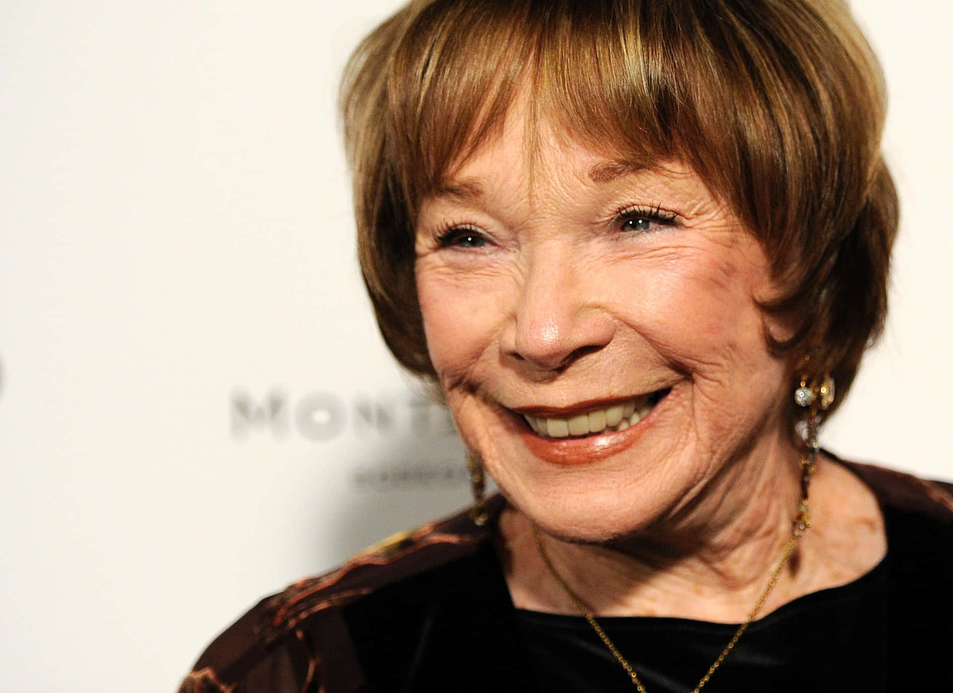 Shirley Maclaine American Author Actress Background