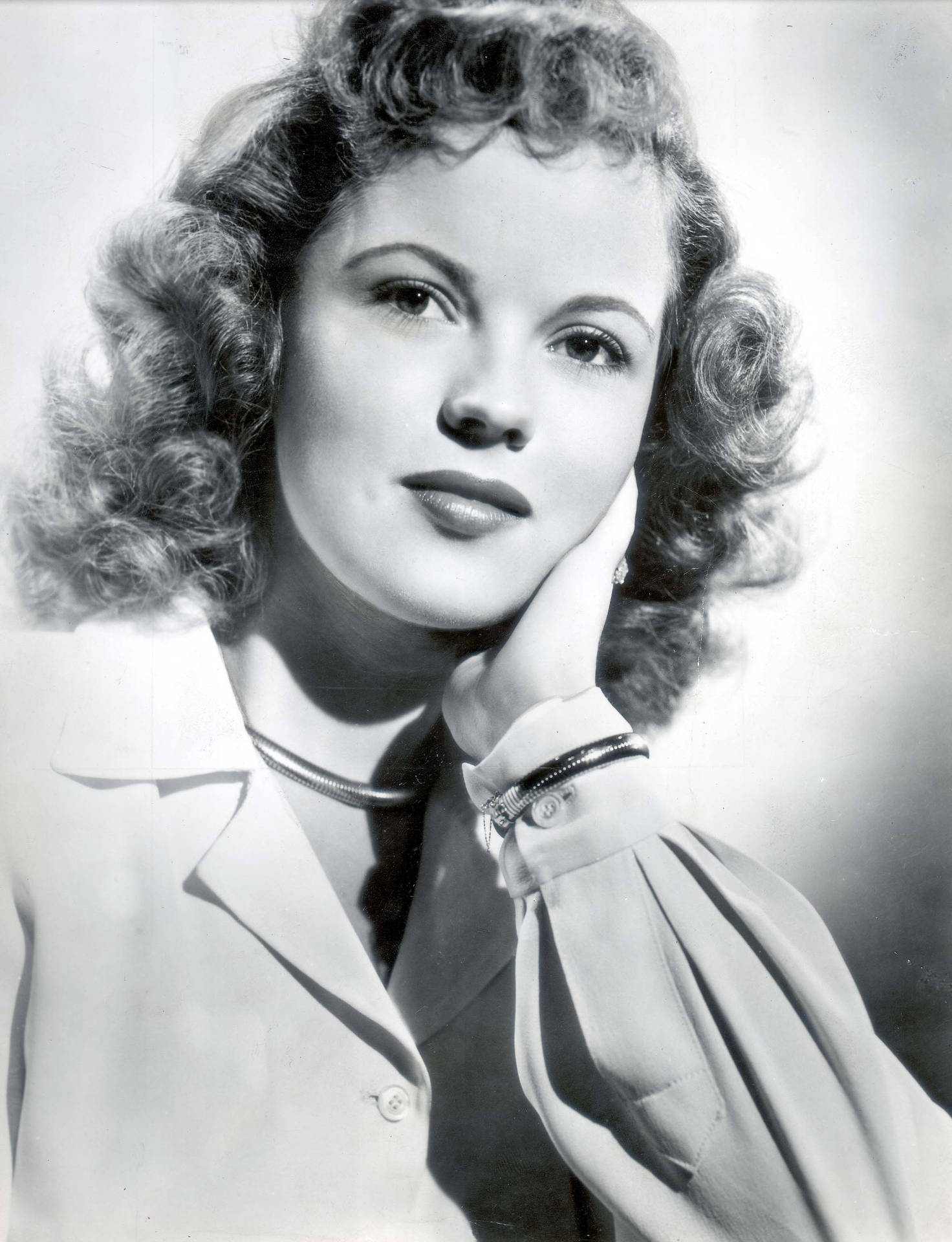 Shirley Temple In Polo Sleeve Top Background