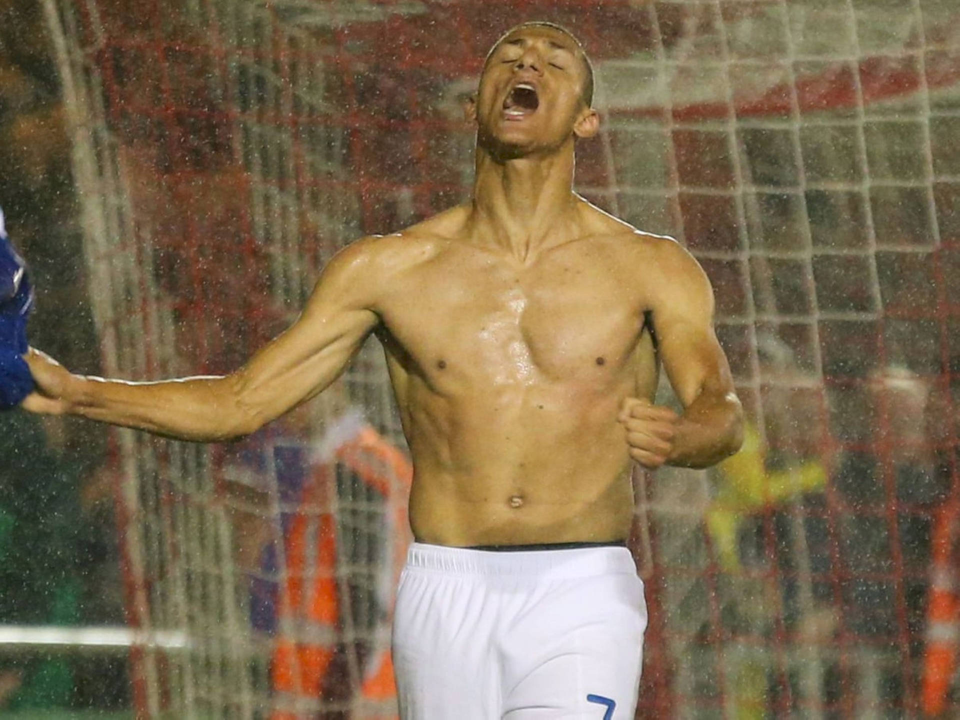 Shirtless Richarlison De Andrade