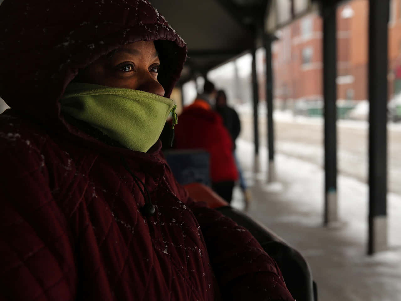 Shivering Woman In Sidewalk [wallpaper]