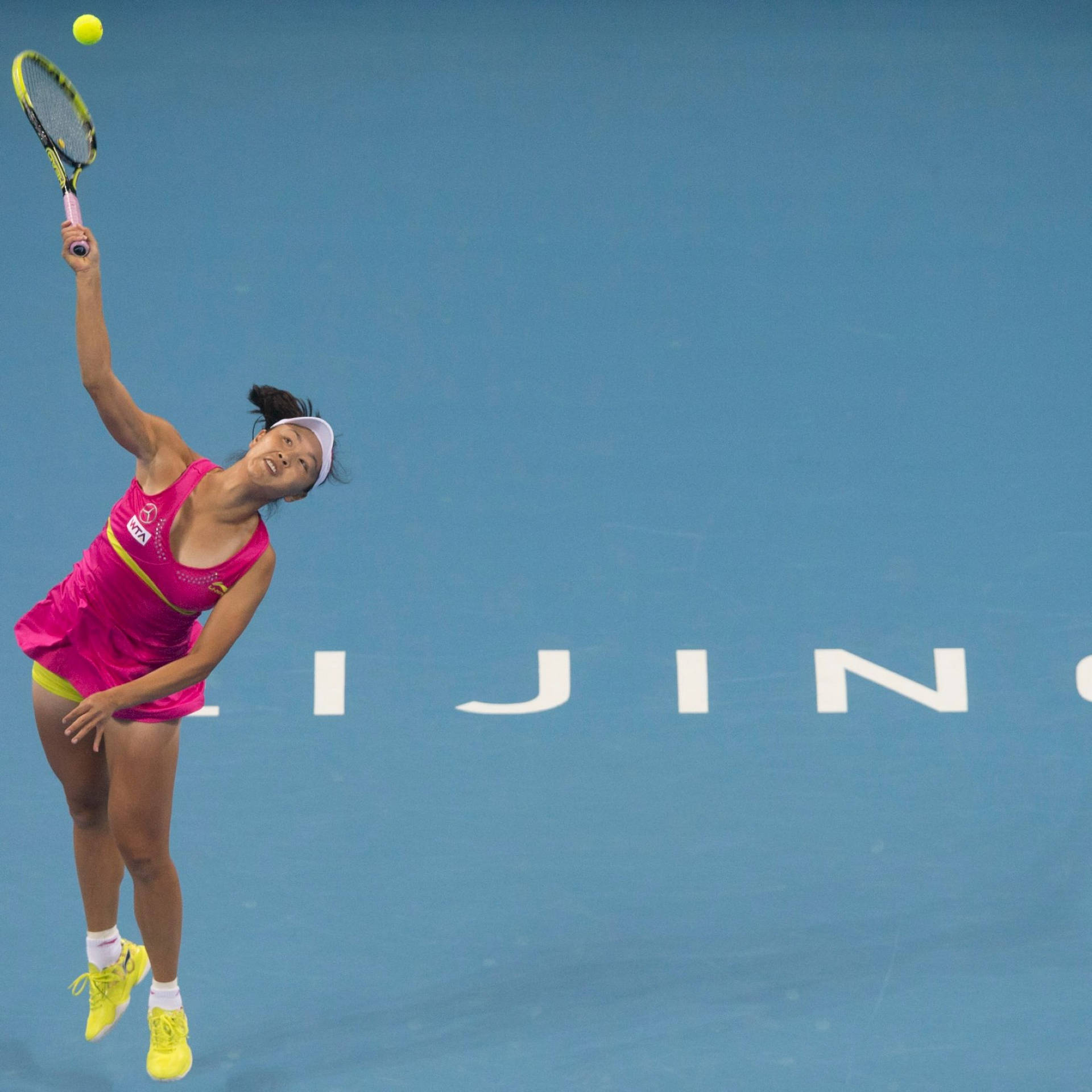 Shuai Peng Serving Tennis Game