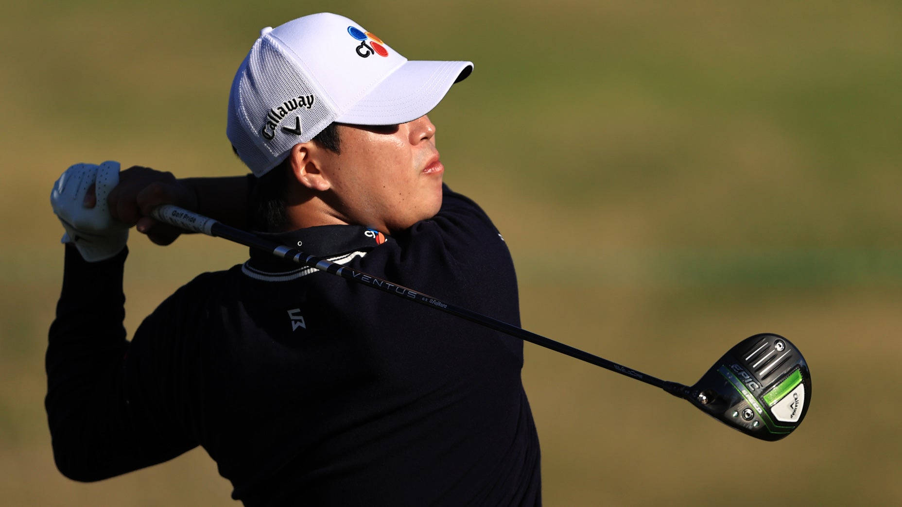 Si Woo Kim Post-golf Swing Background