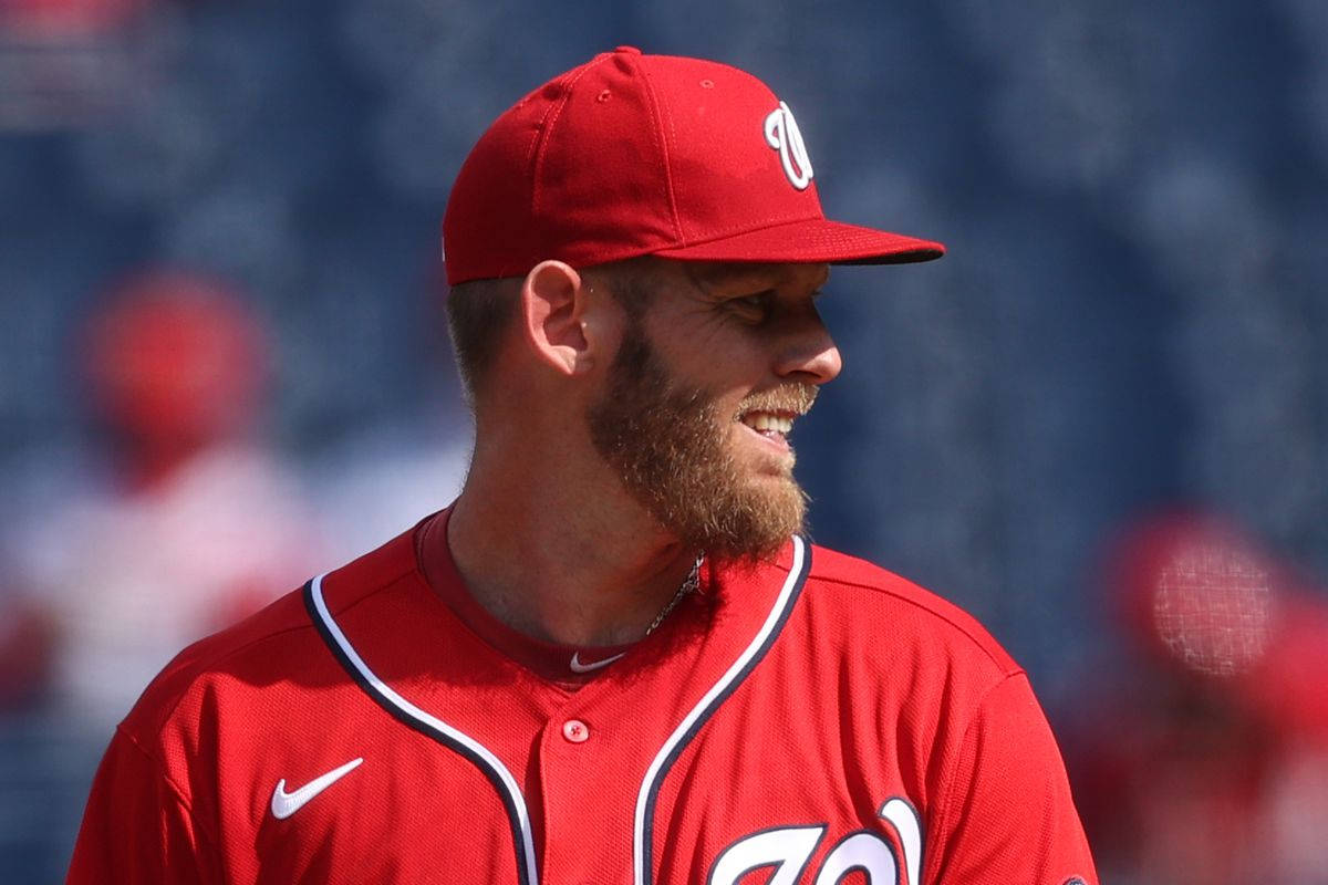 Side Photo Of Baseballer Stephen Strasburg Background