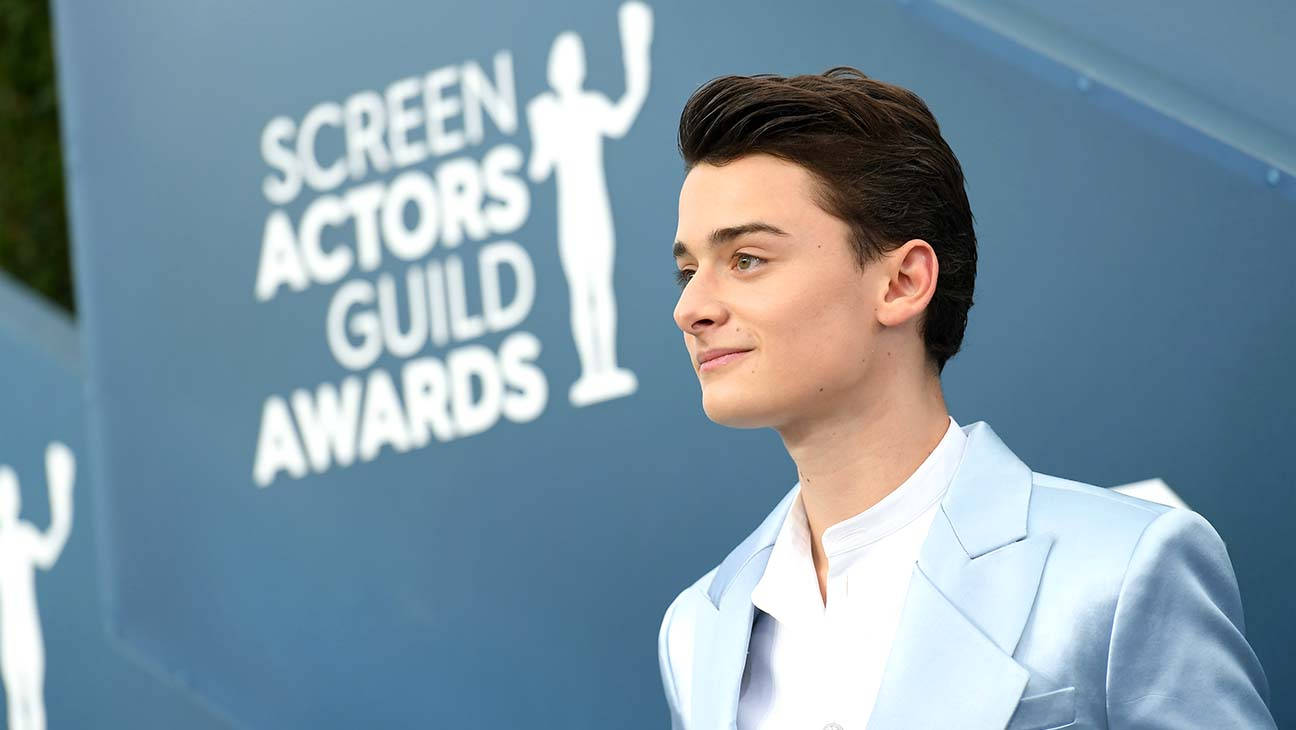 Side Profile Of Noah Schnapp At Sag Awards Background