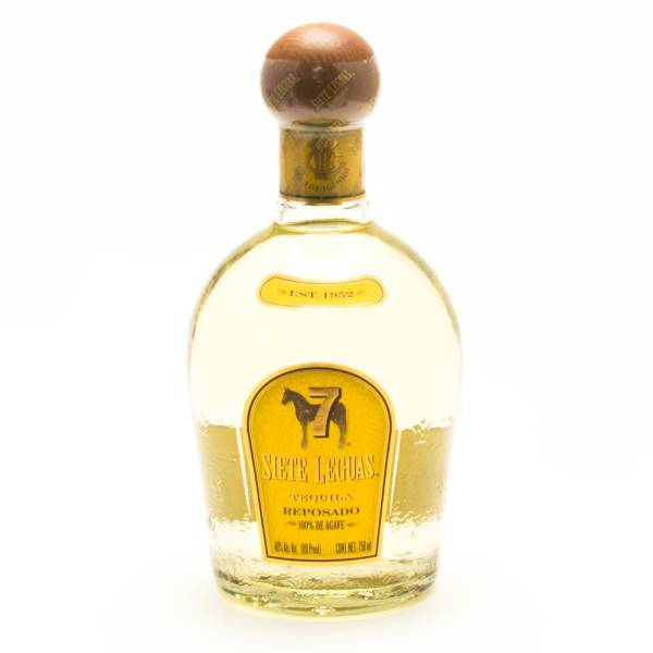 Siete Leguas Tequila Reposado 750ml Bottle Background