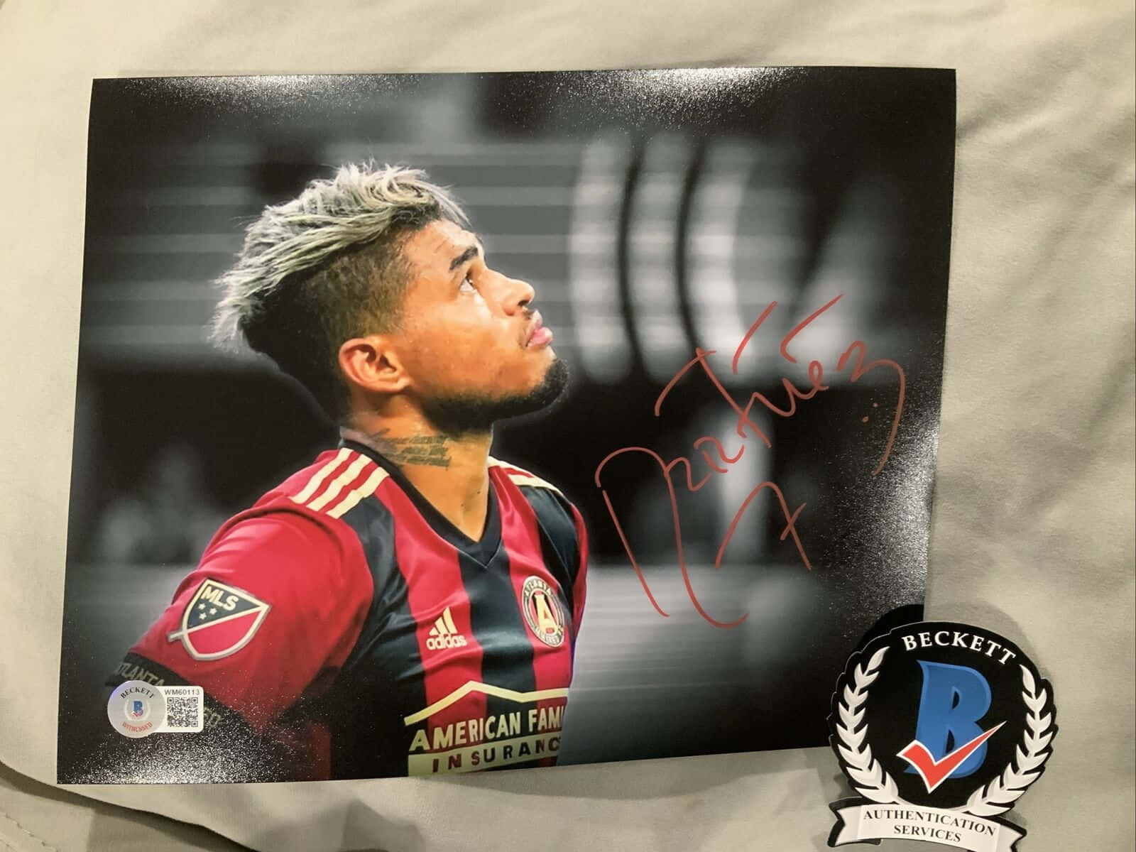 Signed Venezuelan Footballer Josef Martinez Card Background