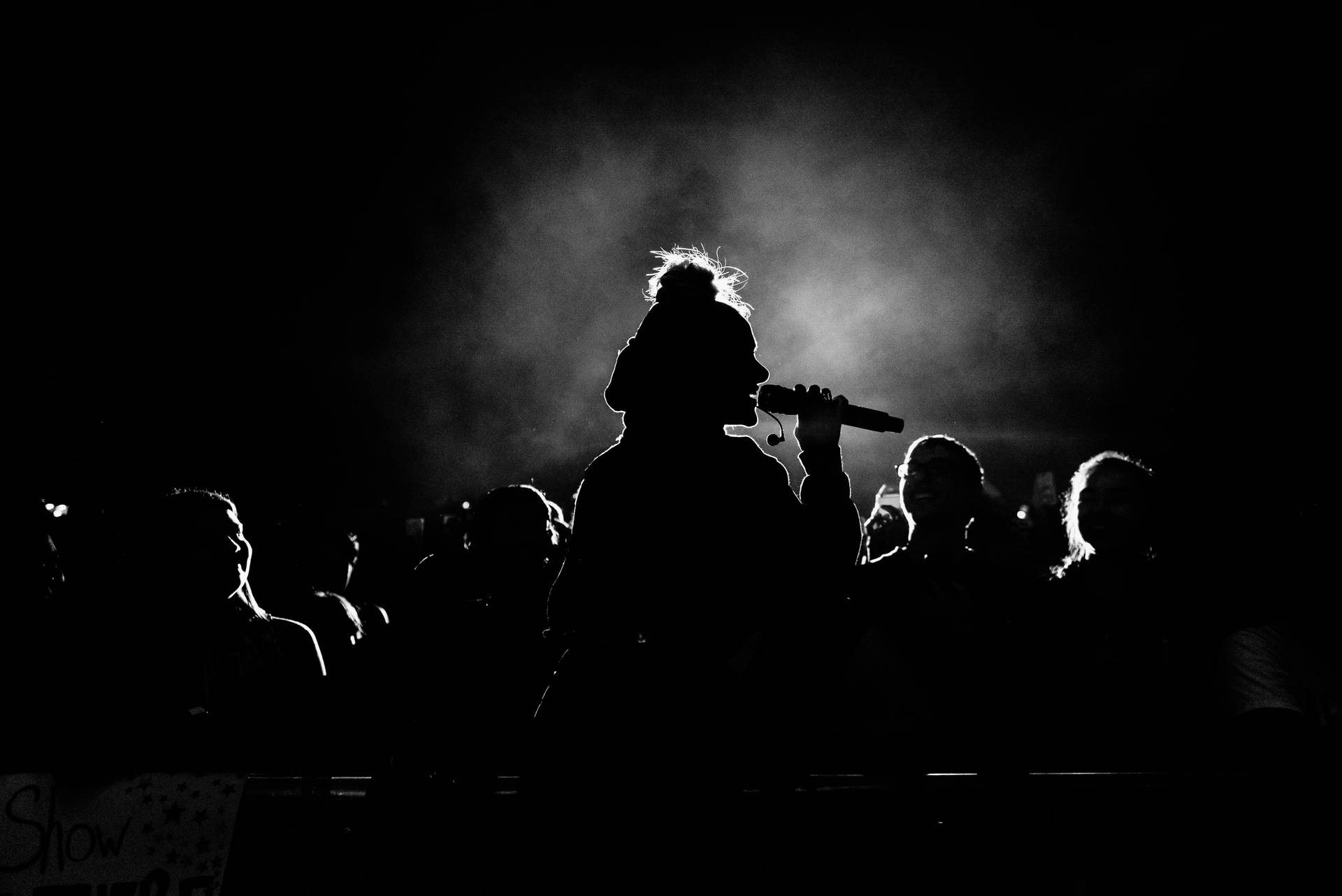 Silhouette In Concert Black Screen 4k Background