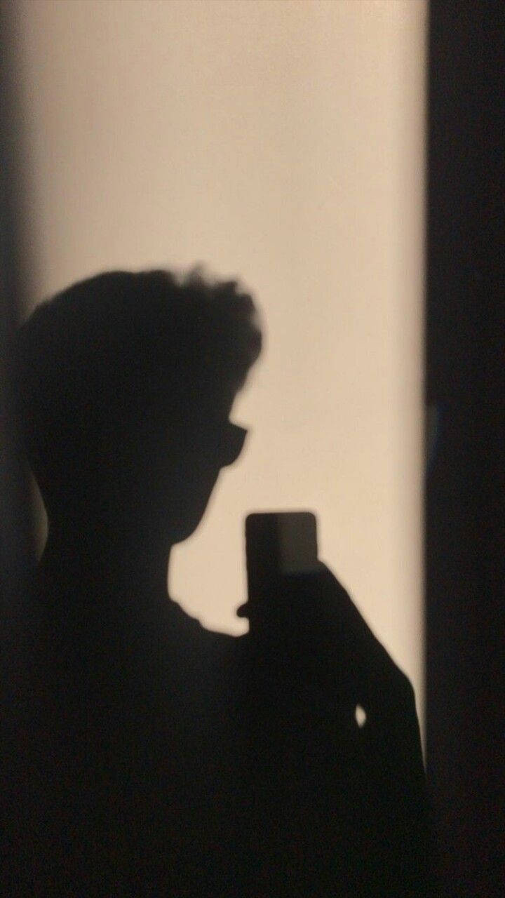 Silhouette Mirror Selfie Pfp Aesthetic Background