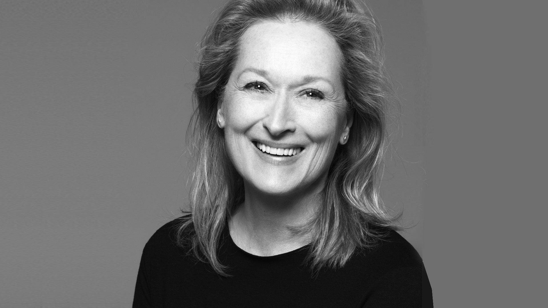 Silvery Image Of Meryl Streep Background