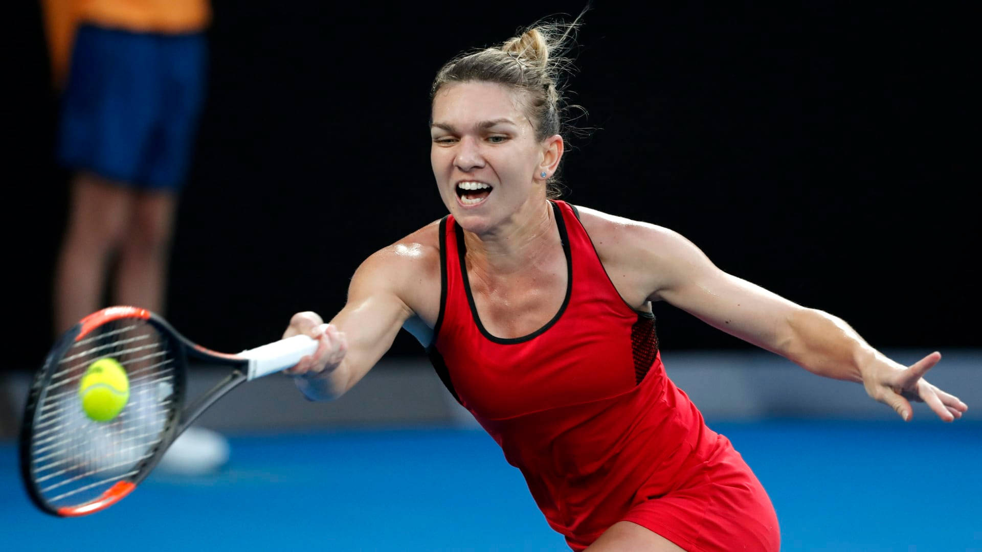 Simona Halep Scrunched Face Background