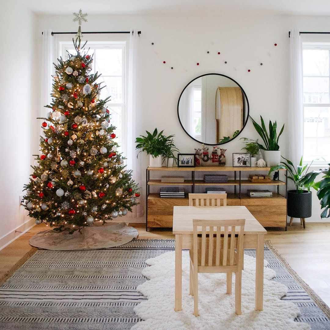 Simple Aesthetic Cute Christmas Tree In The Corner