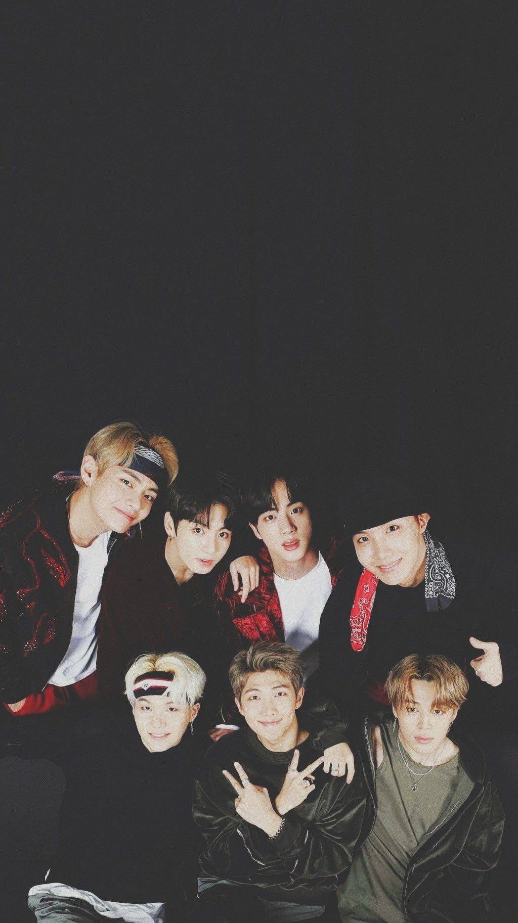 Simple Black Lockscreen Bts Background