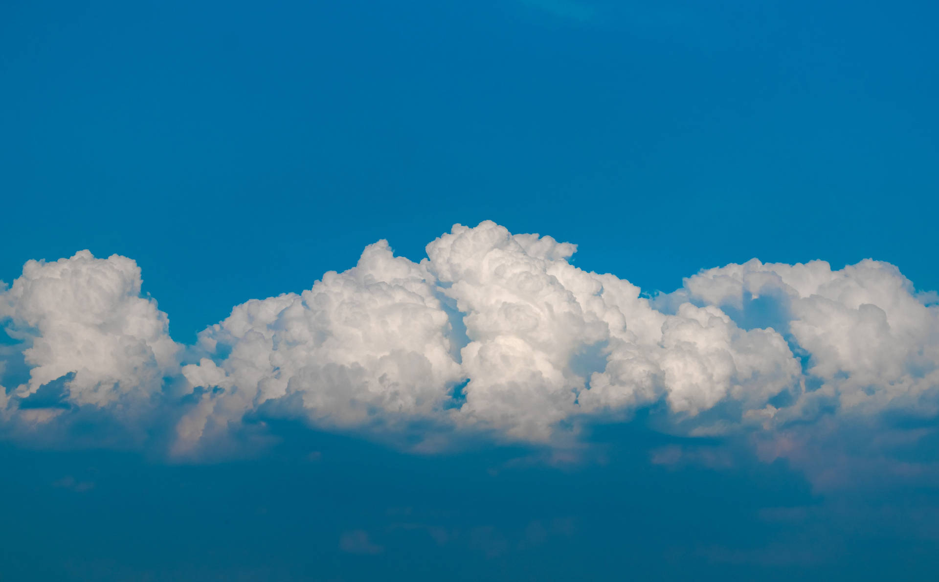 Simple Blue Aesthetic Cloudy Sky Desktop Background