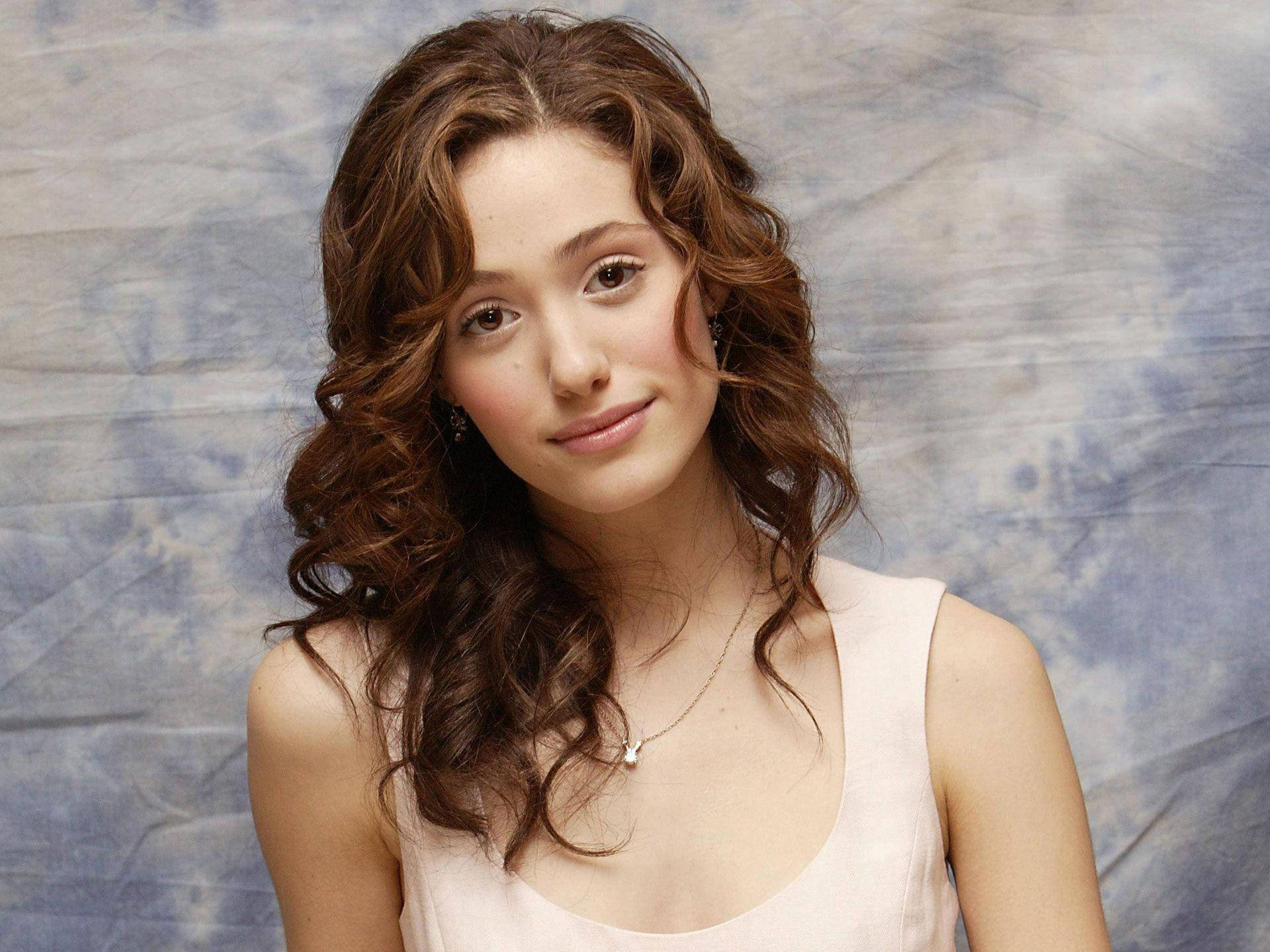 Simple Image Emmy Rossum Background