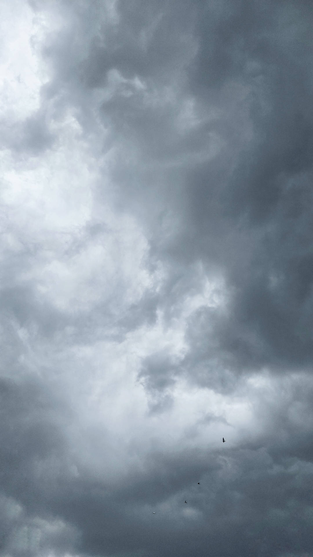 Simple Low-angle Dark Gray Cloudy Sky