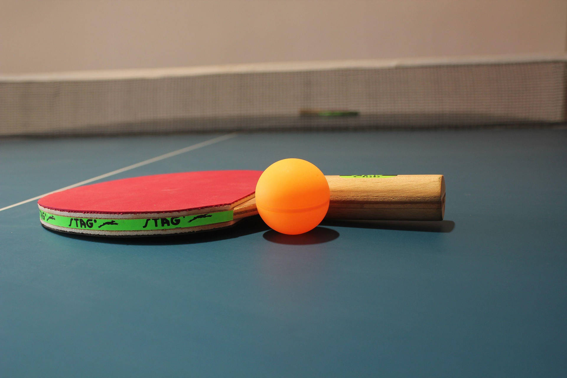 Simple Table Tennis Set Background