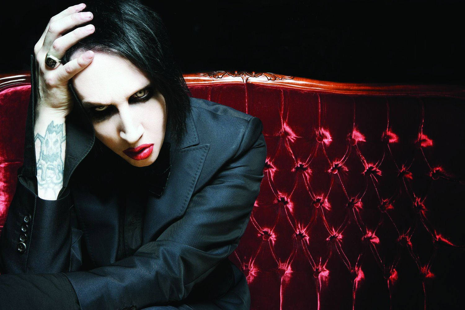 Singer Marilyn Manson Dramatic Portrait Background